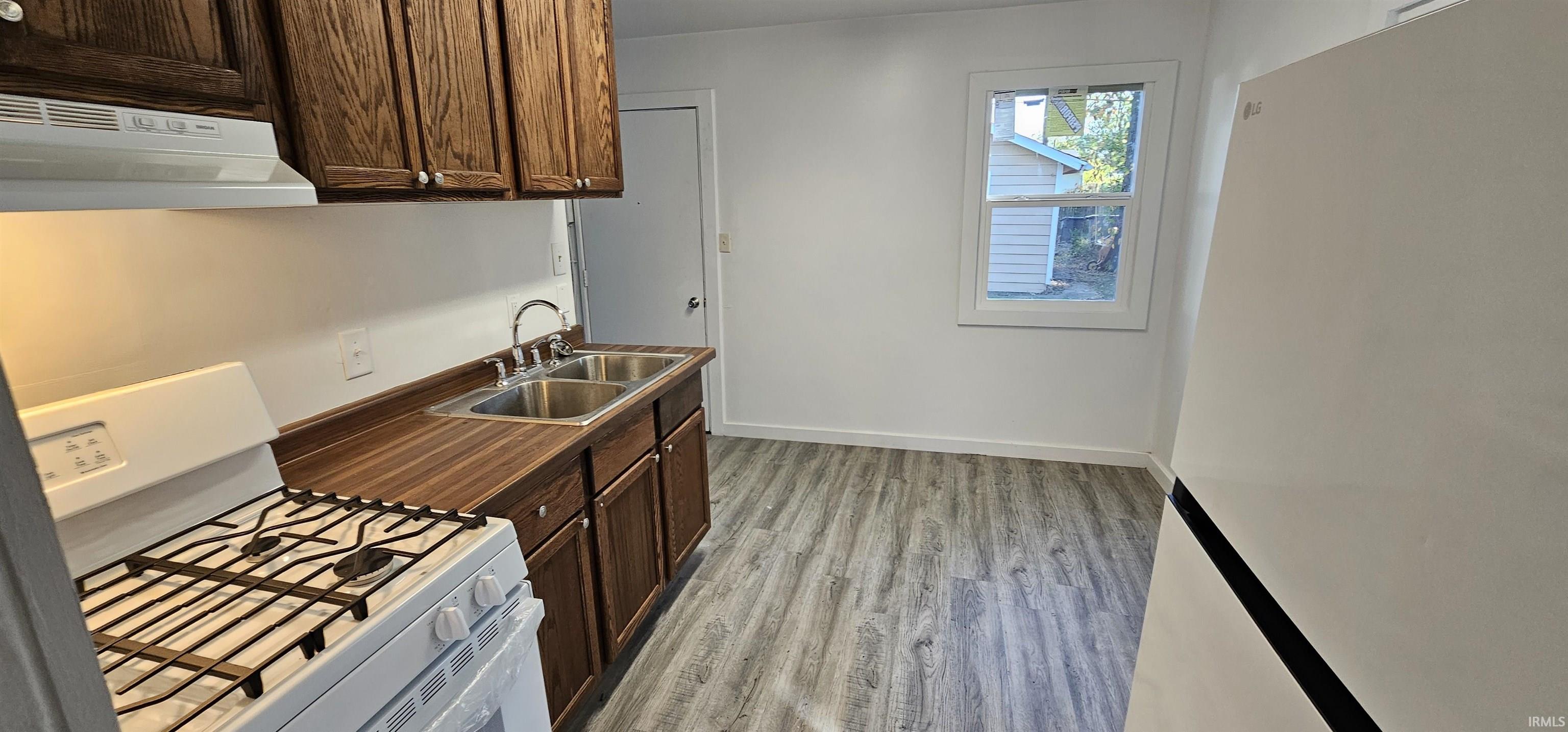 Photo 9 of 4423 Bowser Avenue