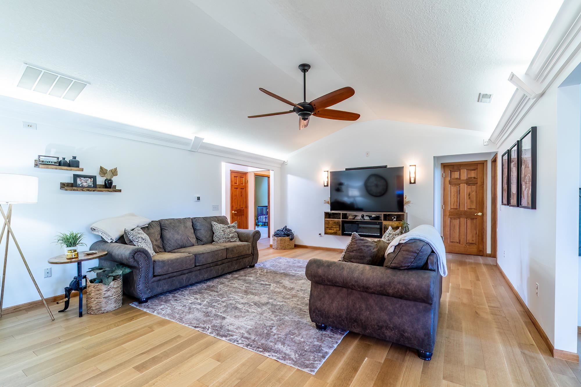 Photo 9 of 89 S Eagle Glen Trail