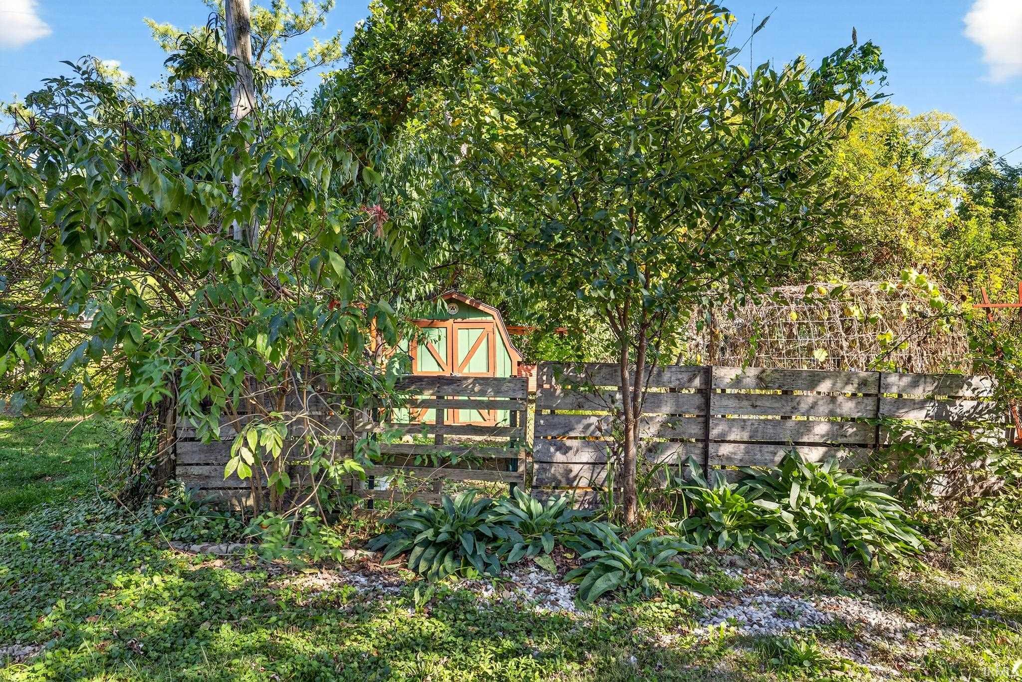 Homes for sale in Bloomington, IN | 2409 S Rogers St, Bloomington, IN 47403 | MLS# 202541267