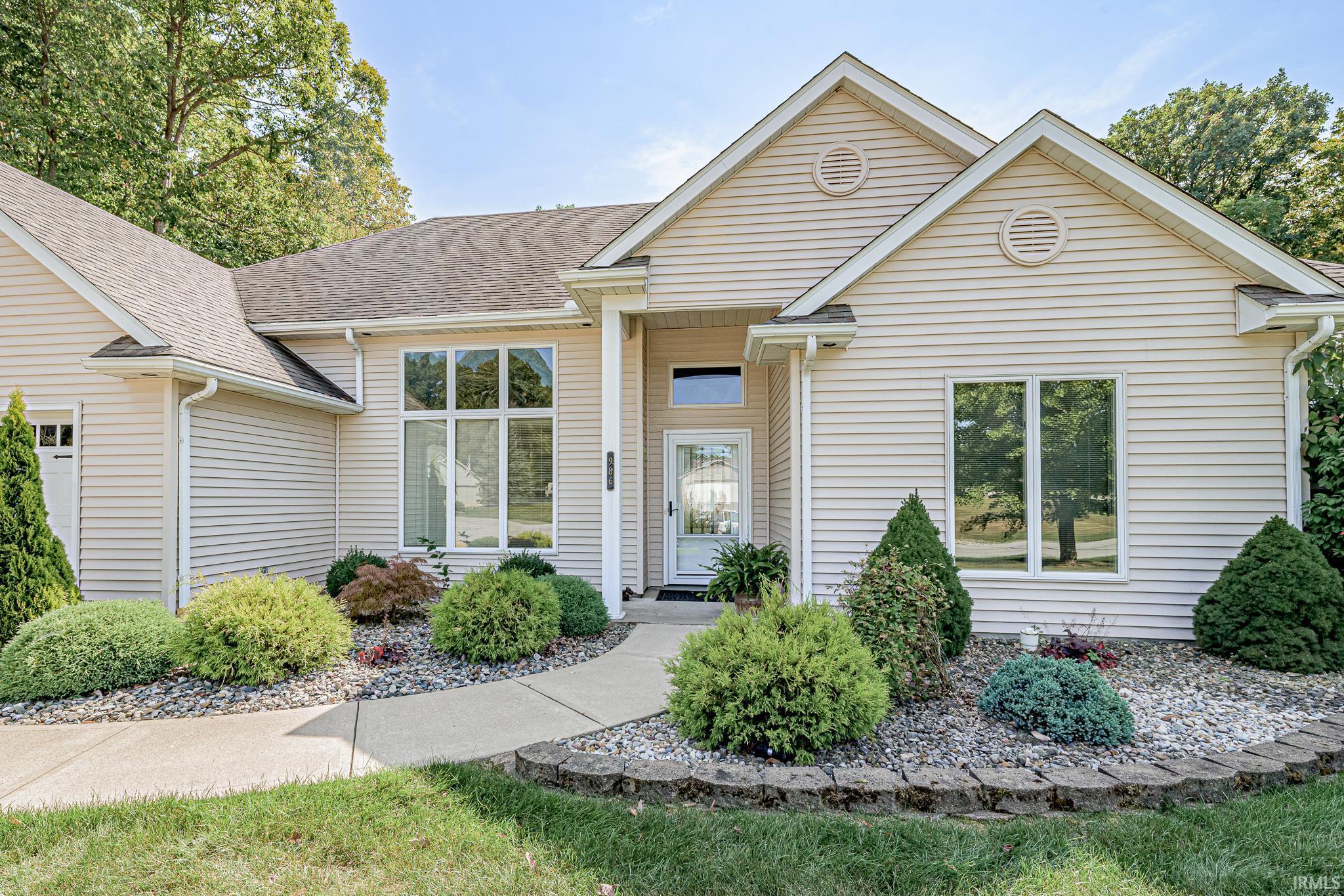 986 W Ryan Road