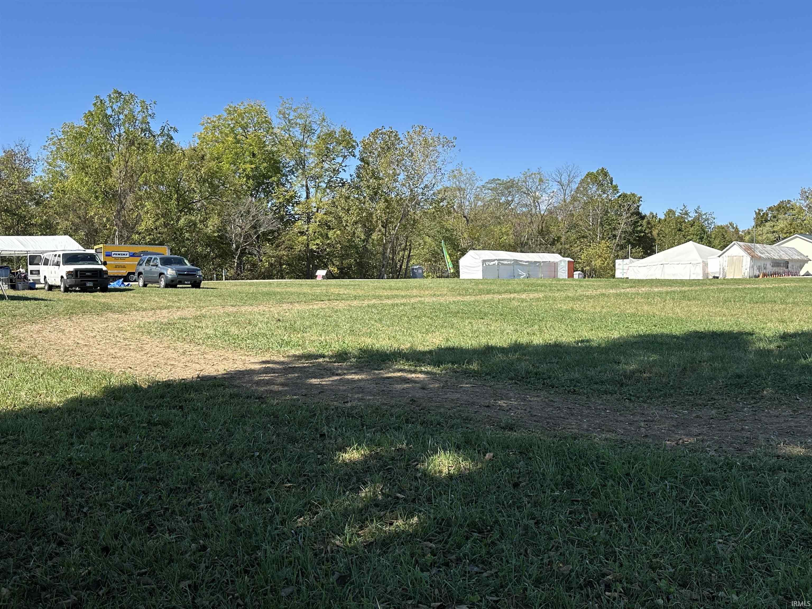 listing main picture