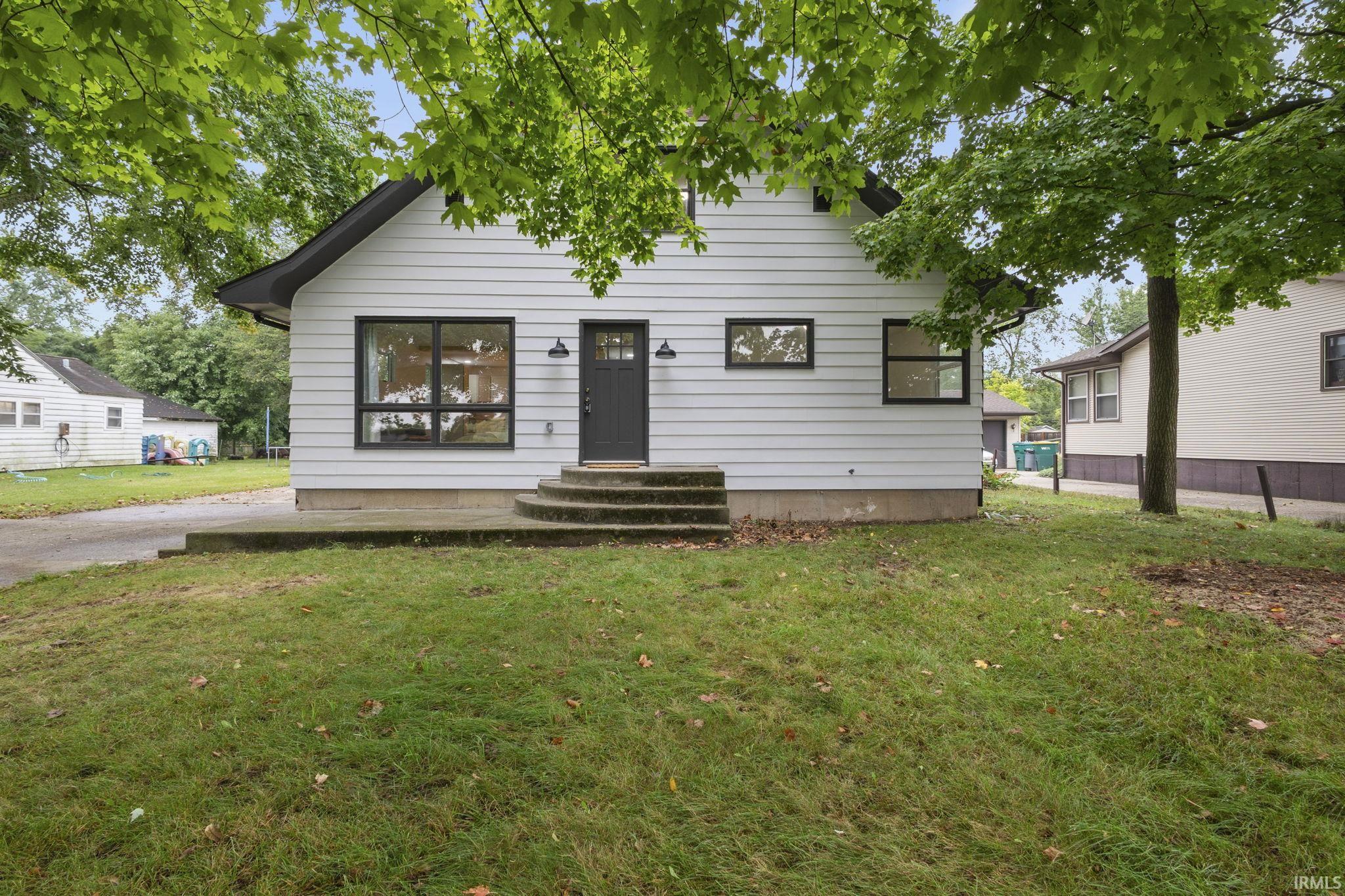 Homes for sale in Mishawaka, IN | 507 N Oakland Ave, Mishawaka, IN 46544 | MLS# 202541316