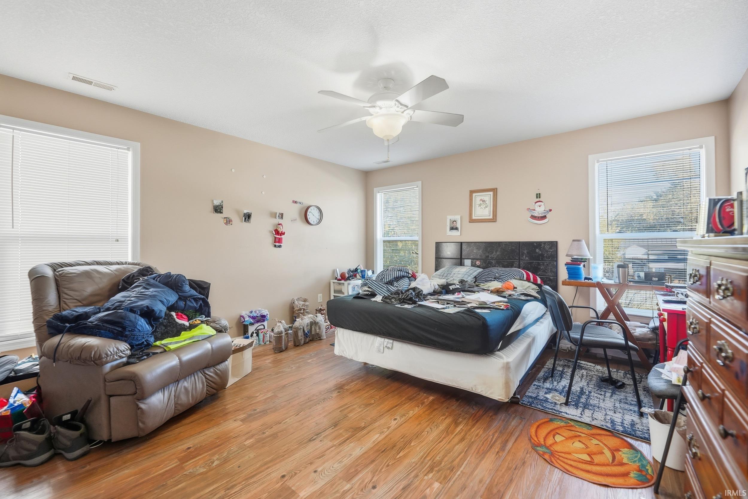 Photo 25 of 3180 Oswego Avenue