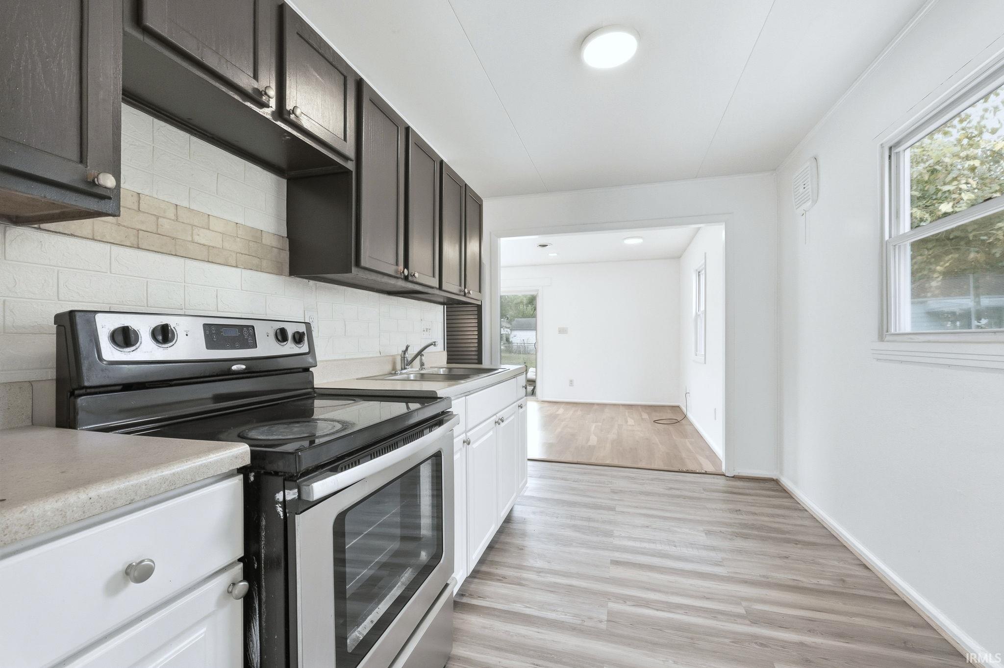 Photo 8 of 1612 Elmrow Drive