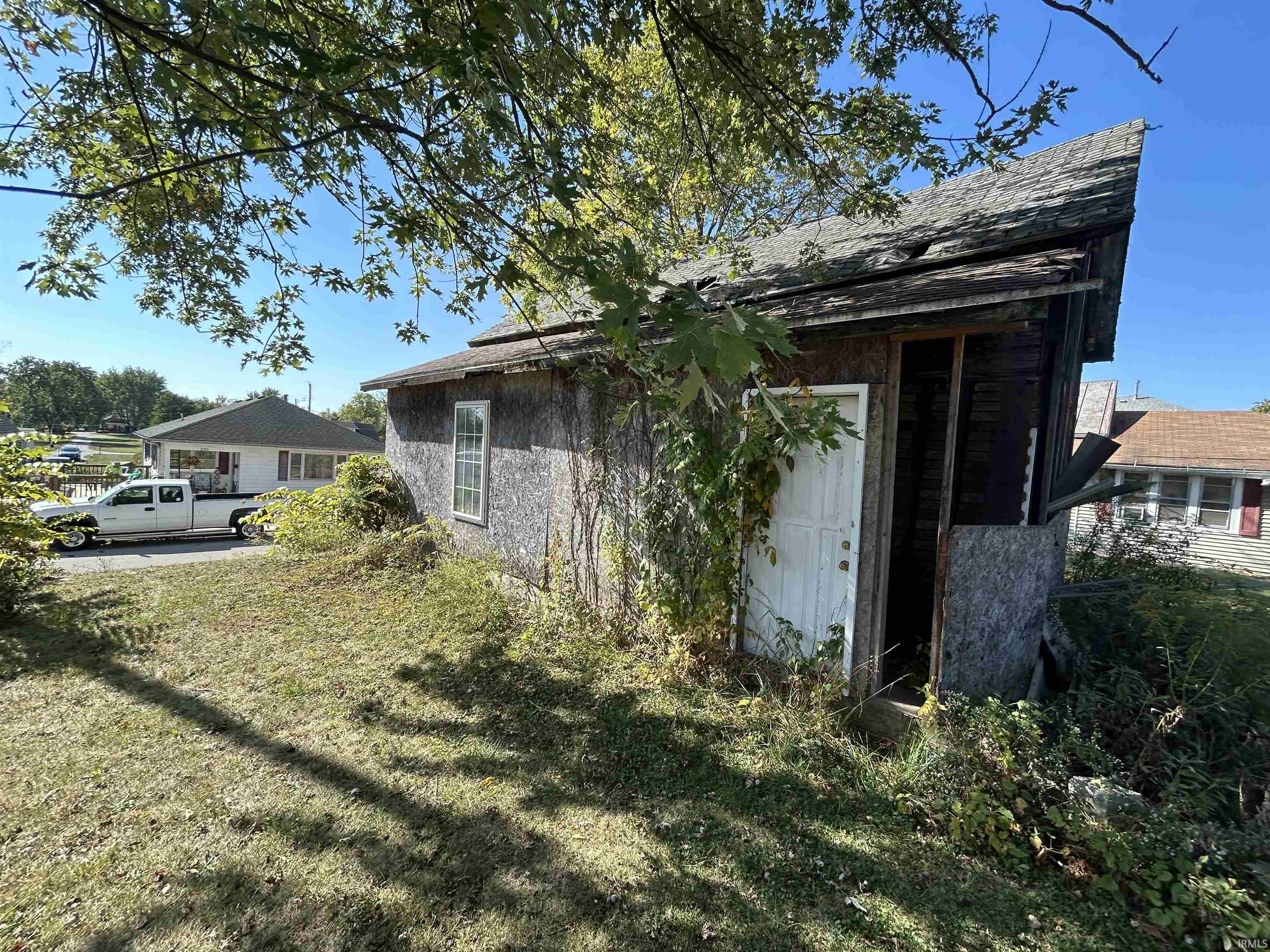 Homes for sale in Hartford, IN | 323 E Commercial St, Hartford, IN 47348 | MLS# 202541521