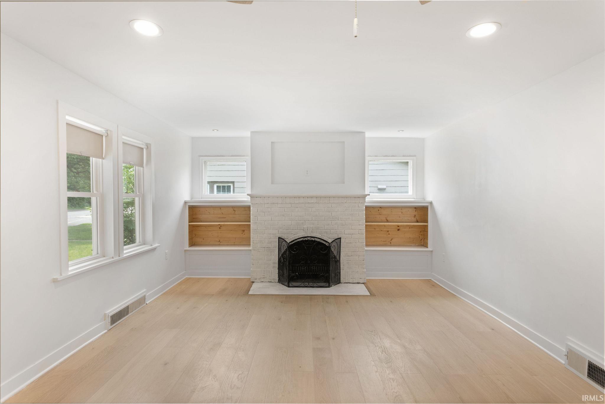 Photo 3 of 1415 S Main Street