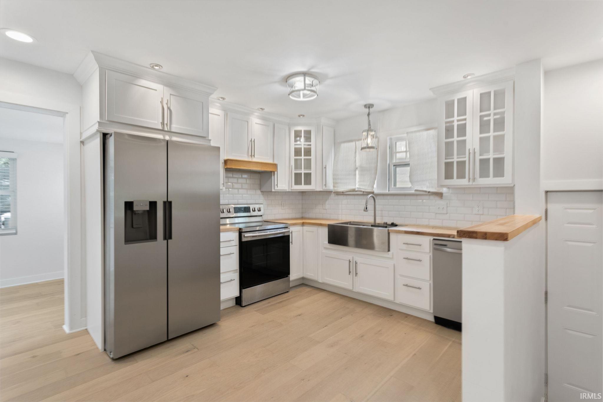 Photo 7 of 1415 S Main Street