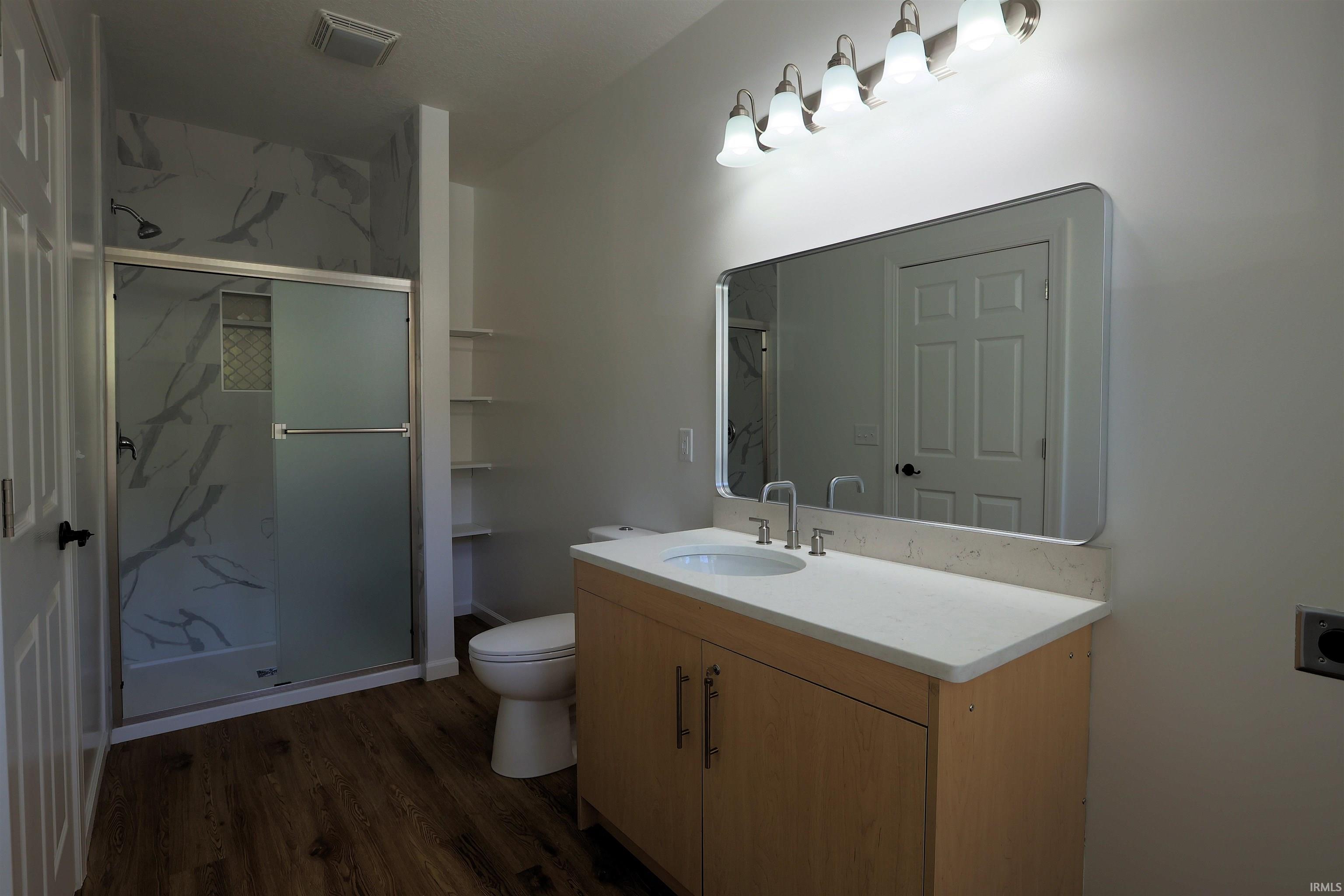 Photo 14 of 2102 Webster Street