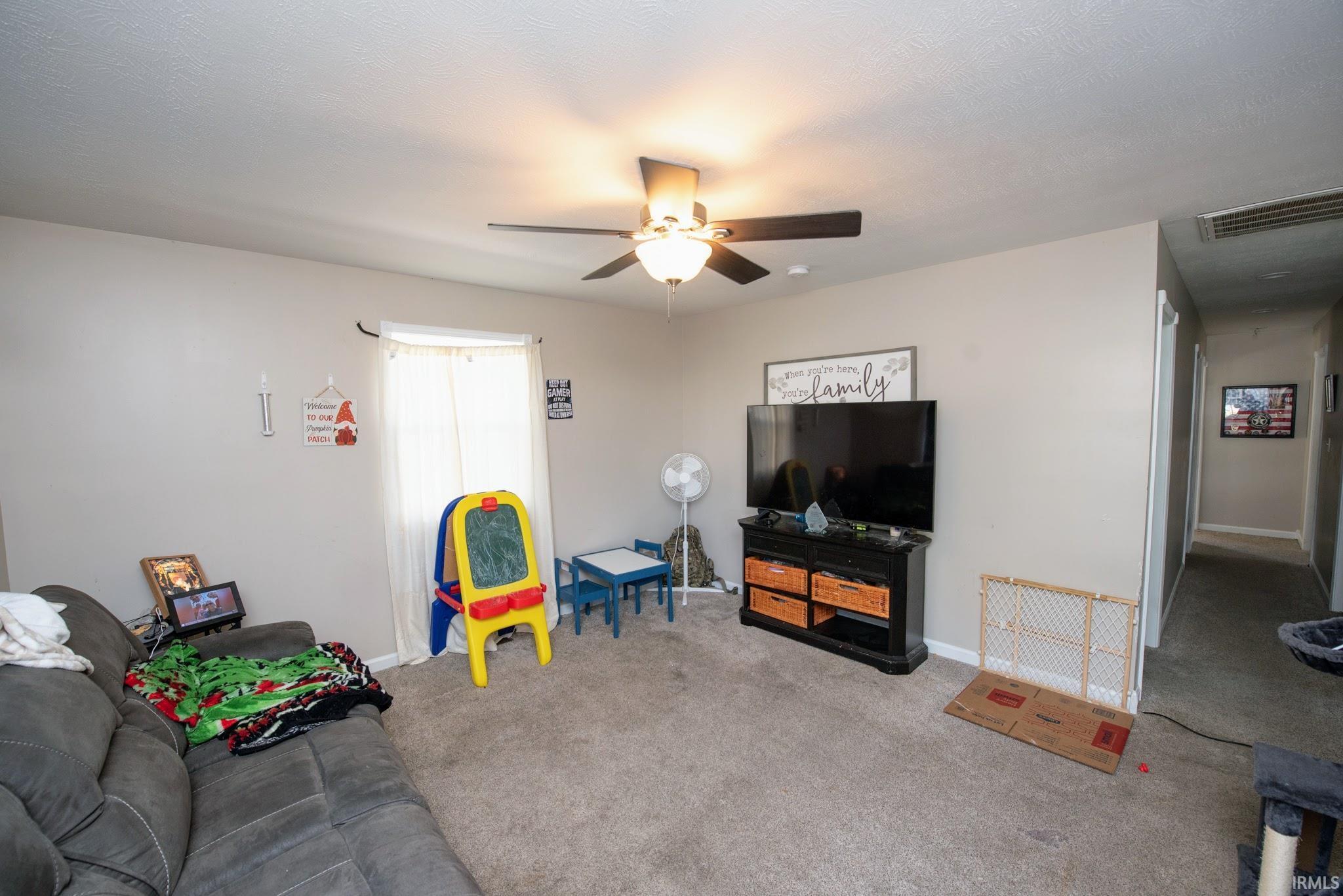 Homes for sale in Frankfort, IN | 907 Rowe St, Frankfort, IN 46041 | MLS# 202541613