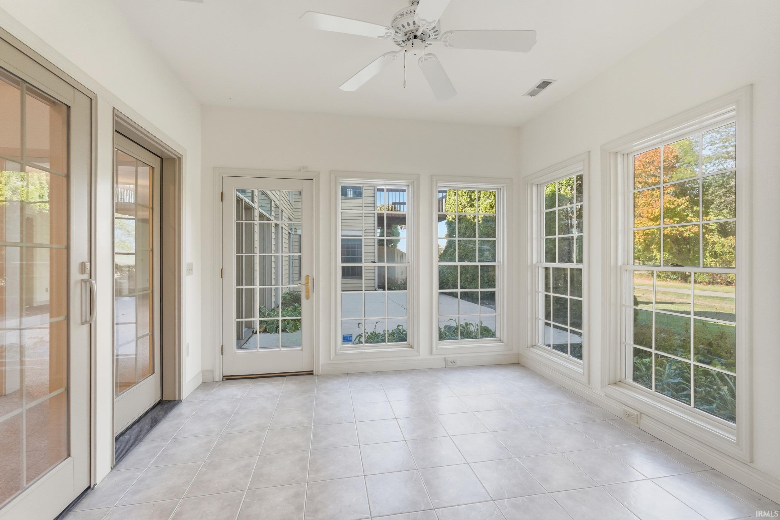 Photo 32 of 11136 Creekwood Court