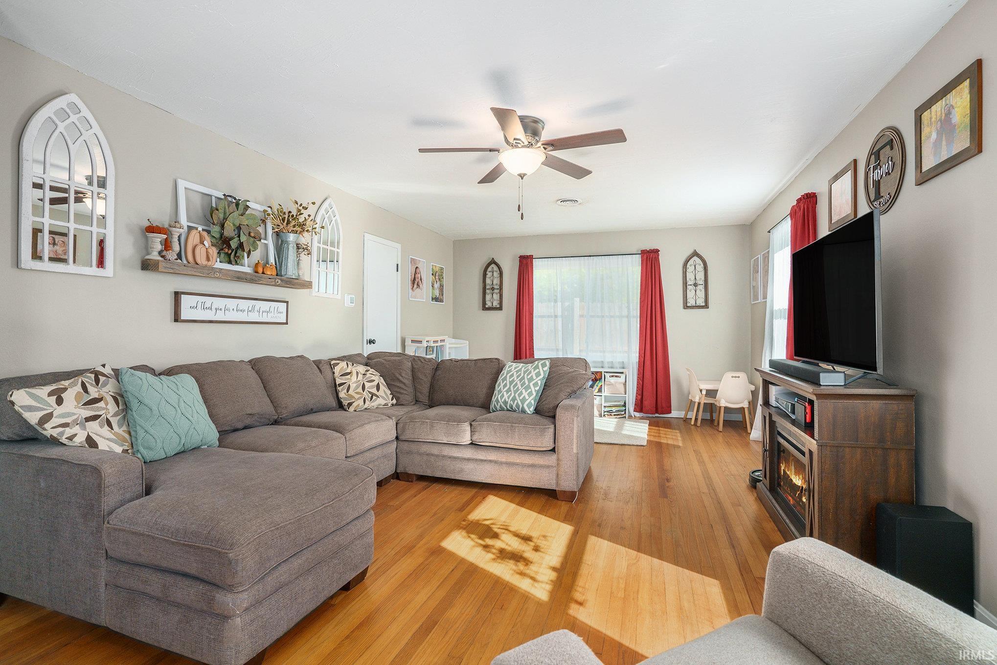 Photo 11 of 701 N Elm Street