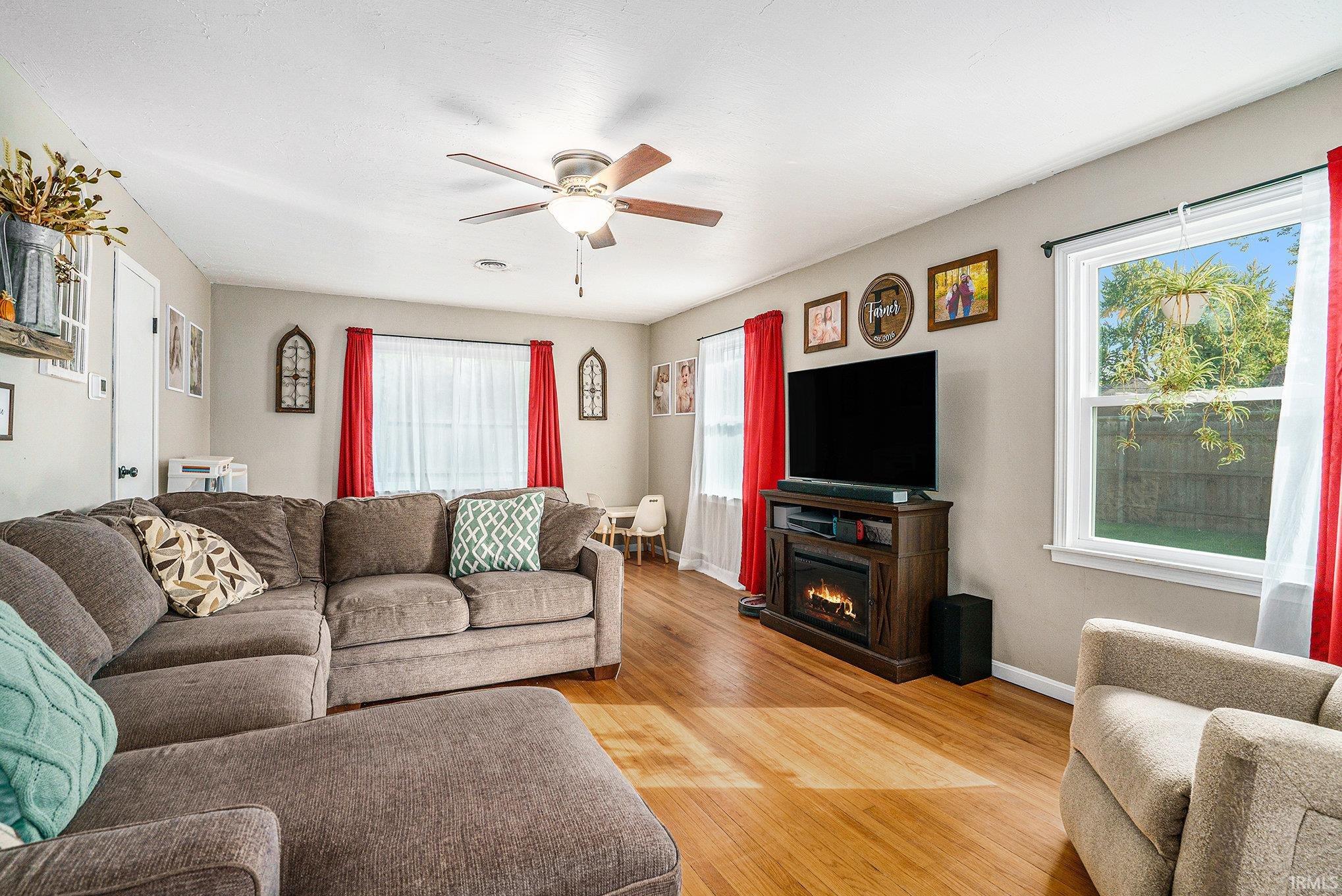 Photo 13 of 701 N Elm Street