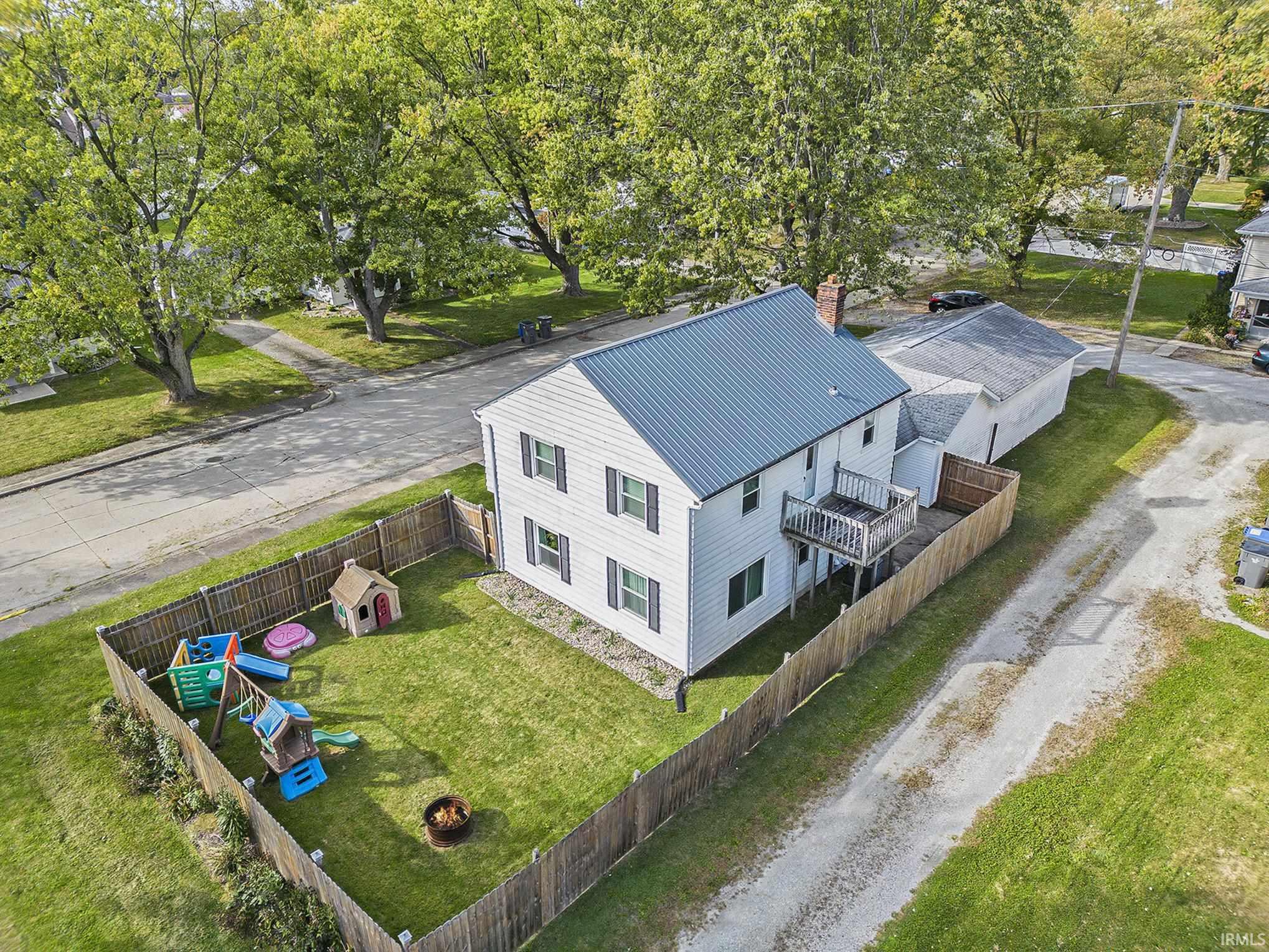 Photo 8 of 701 N Elm Street