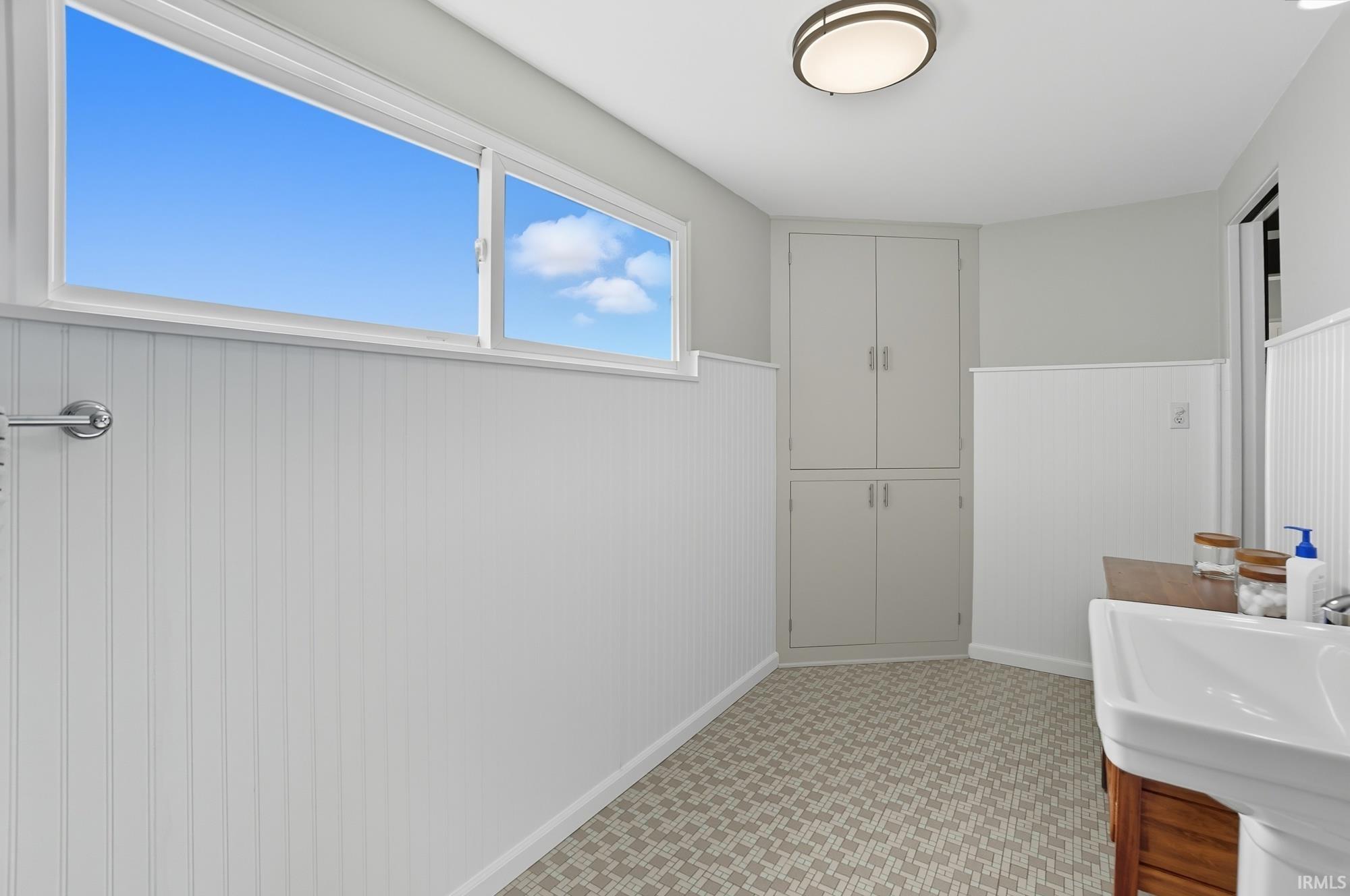 Photo 20 of 4404 W SR 14 Highway