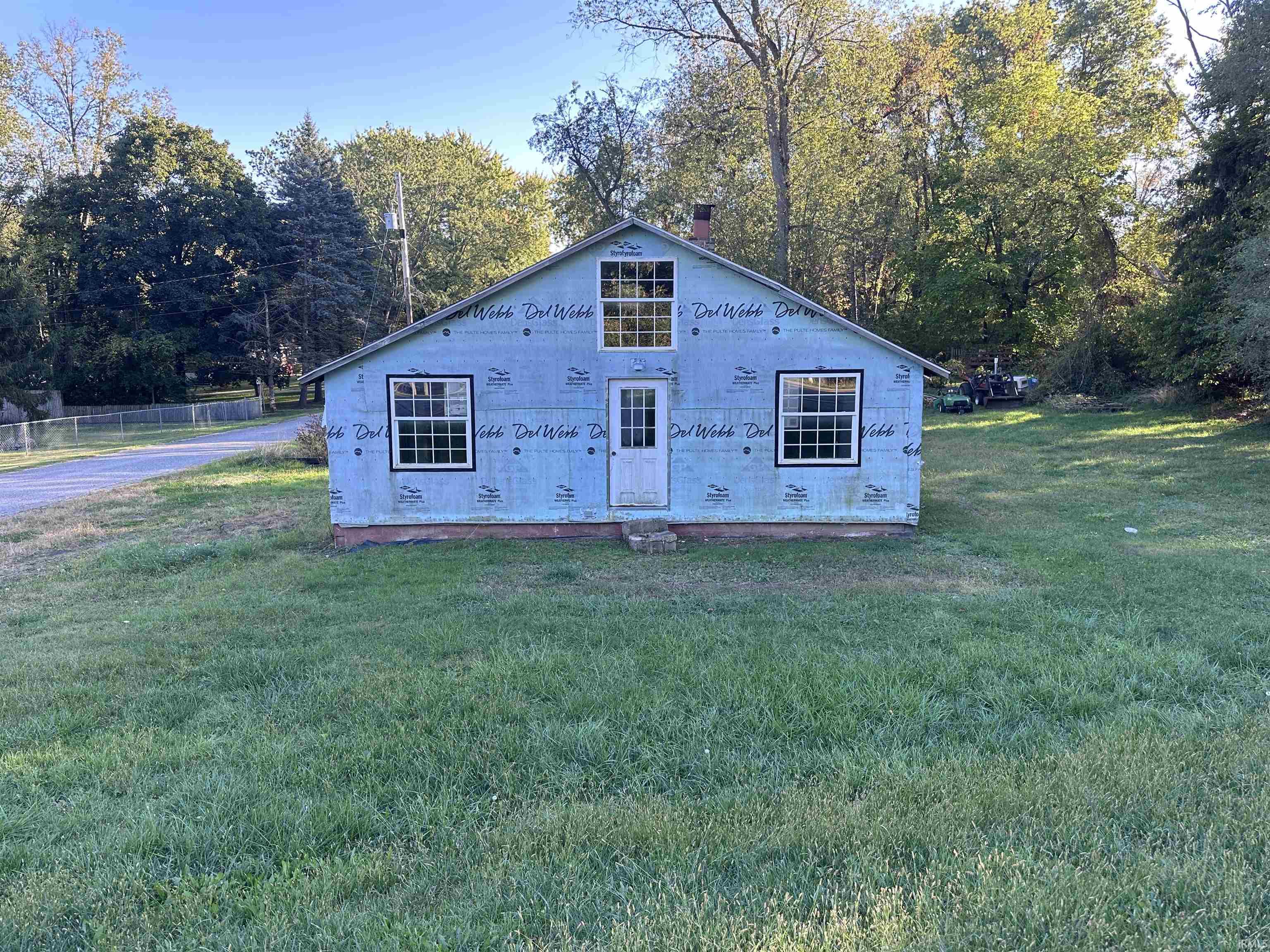 Homes for sale in South Bend, IN | 26428 Us Hwy 20, South Bend, IN 46628 | MLS# 202541705