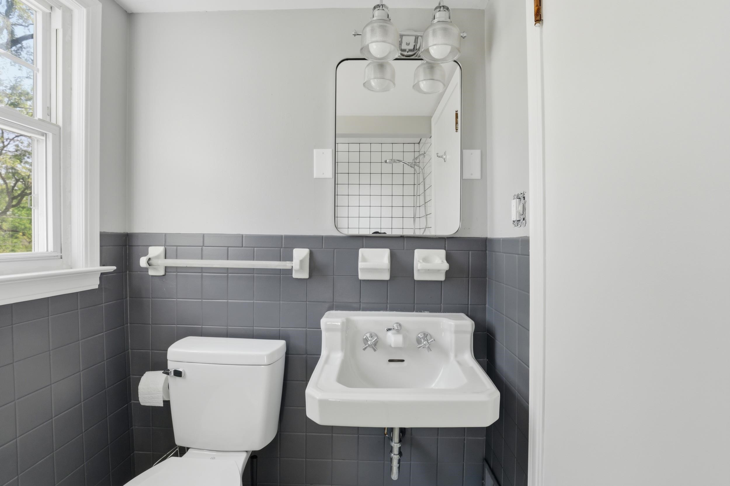 Photo 18 of 3440 ROLSTON Street