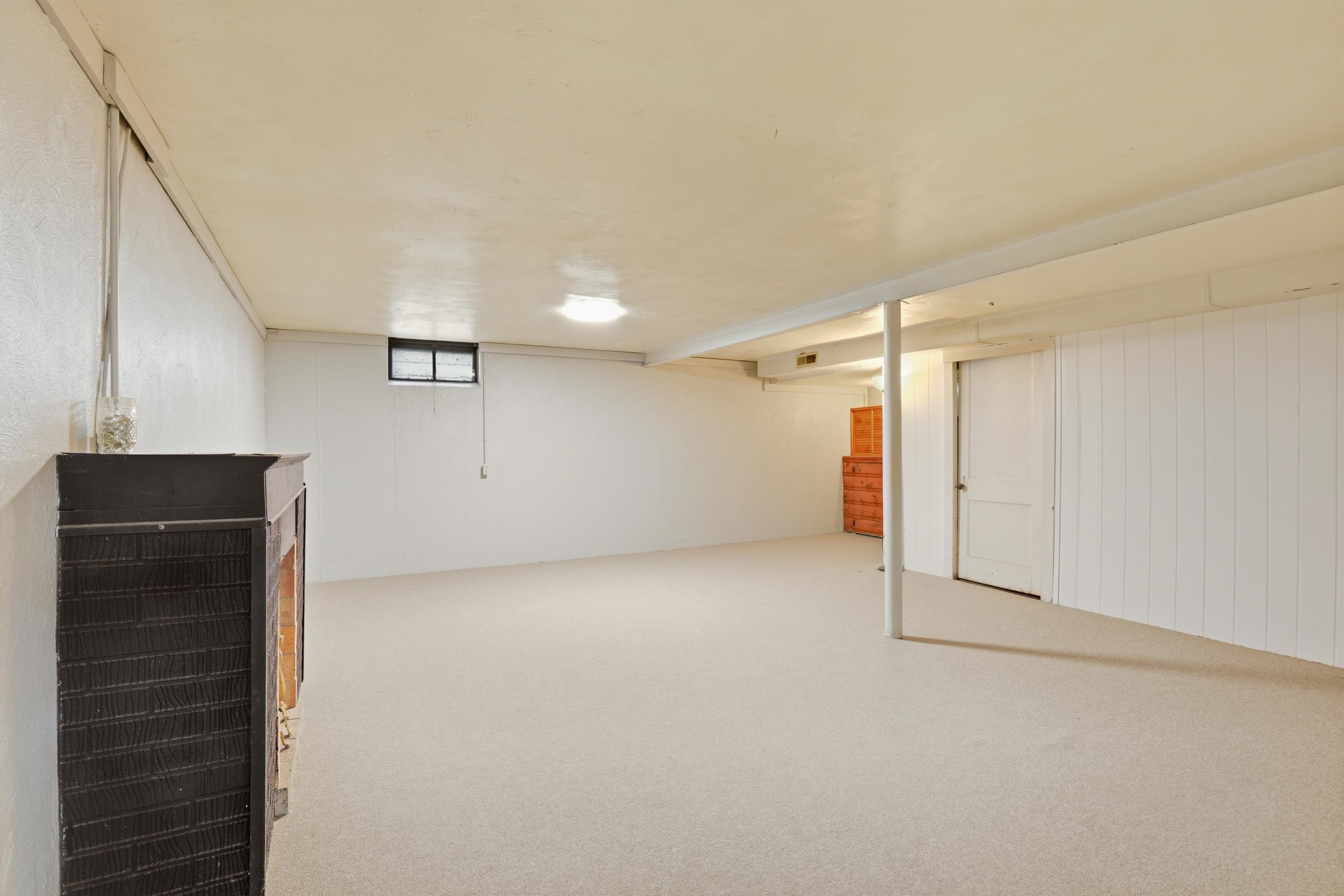 Rec Room Great For Entertaining!