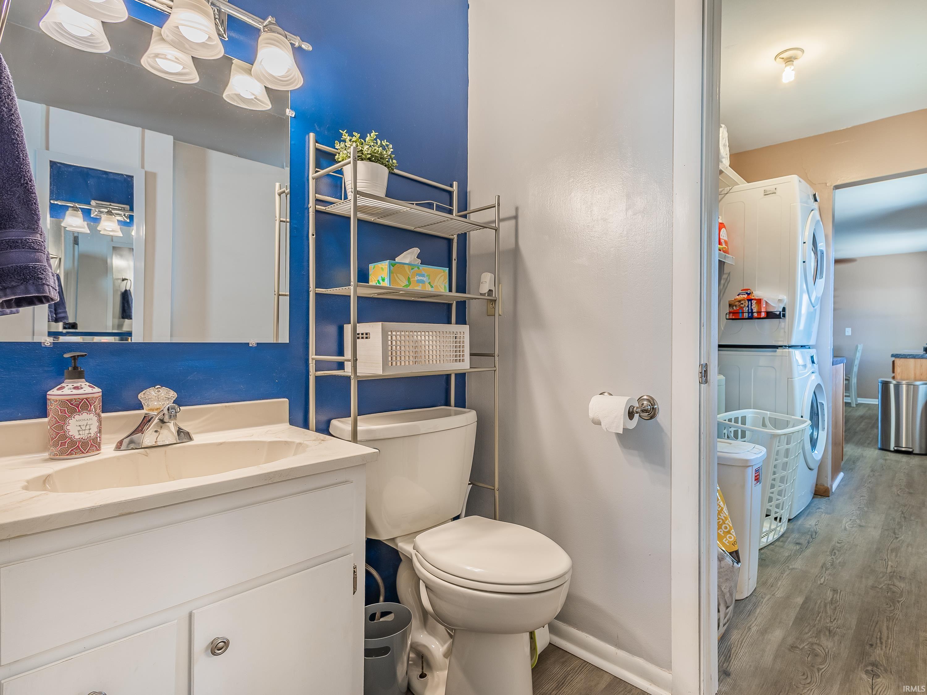 Photo 11 of 801 N Maxine Drive