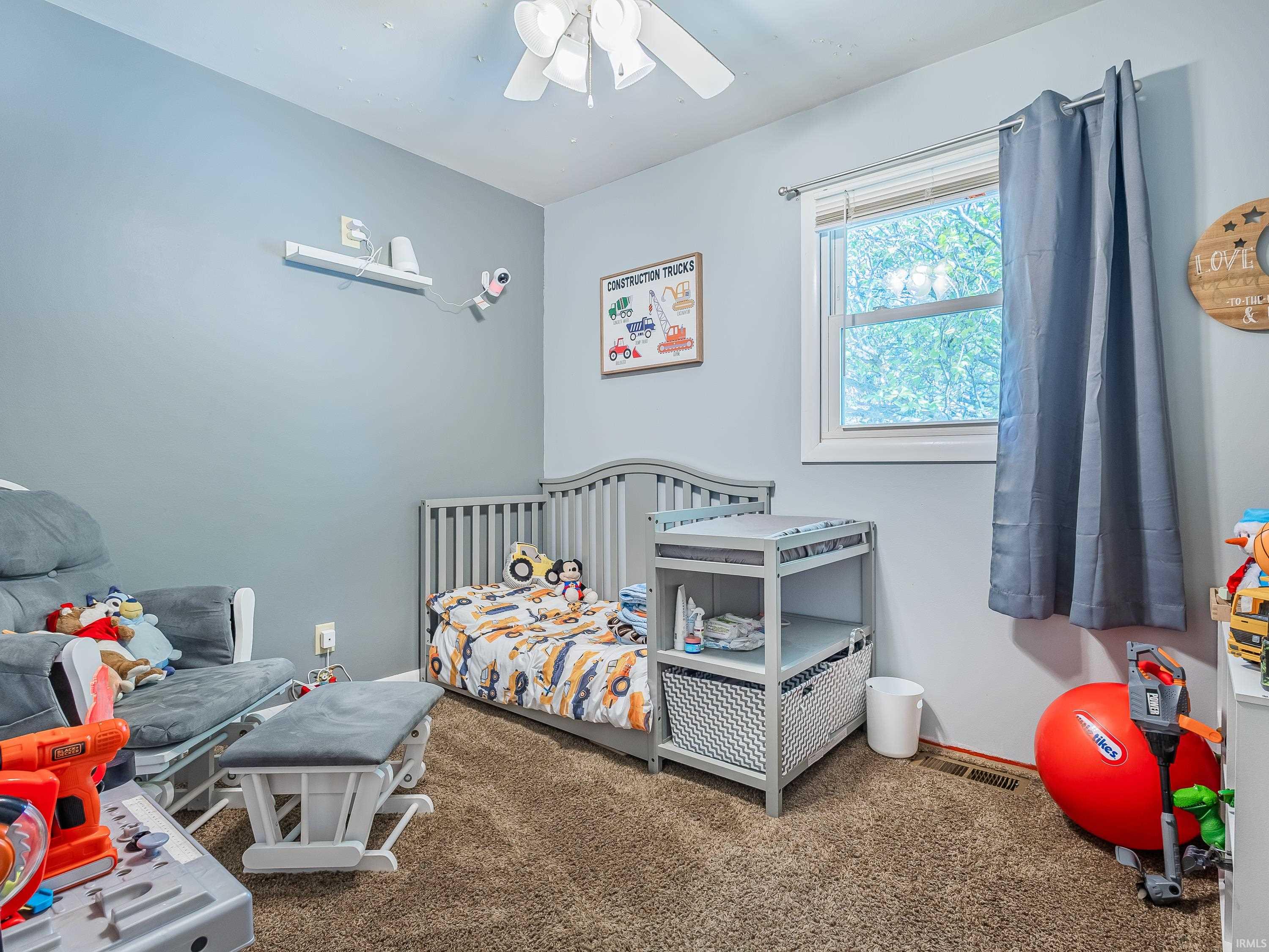 Photo 12 of 801 N Maxine Drive