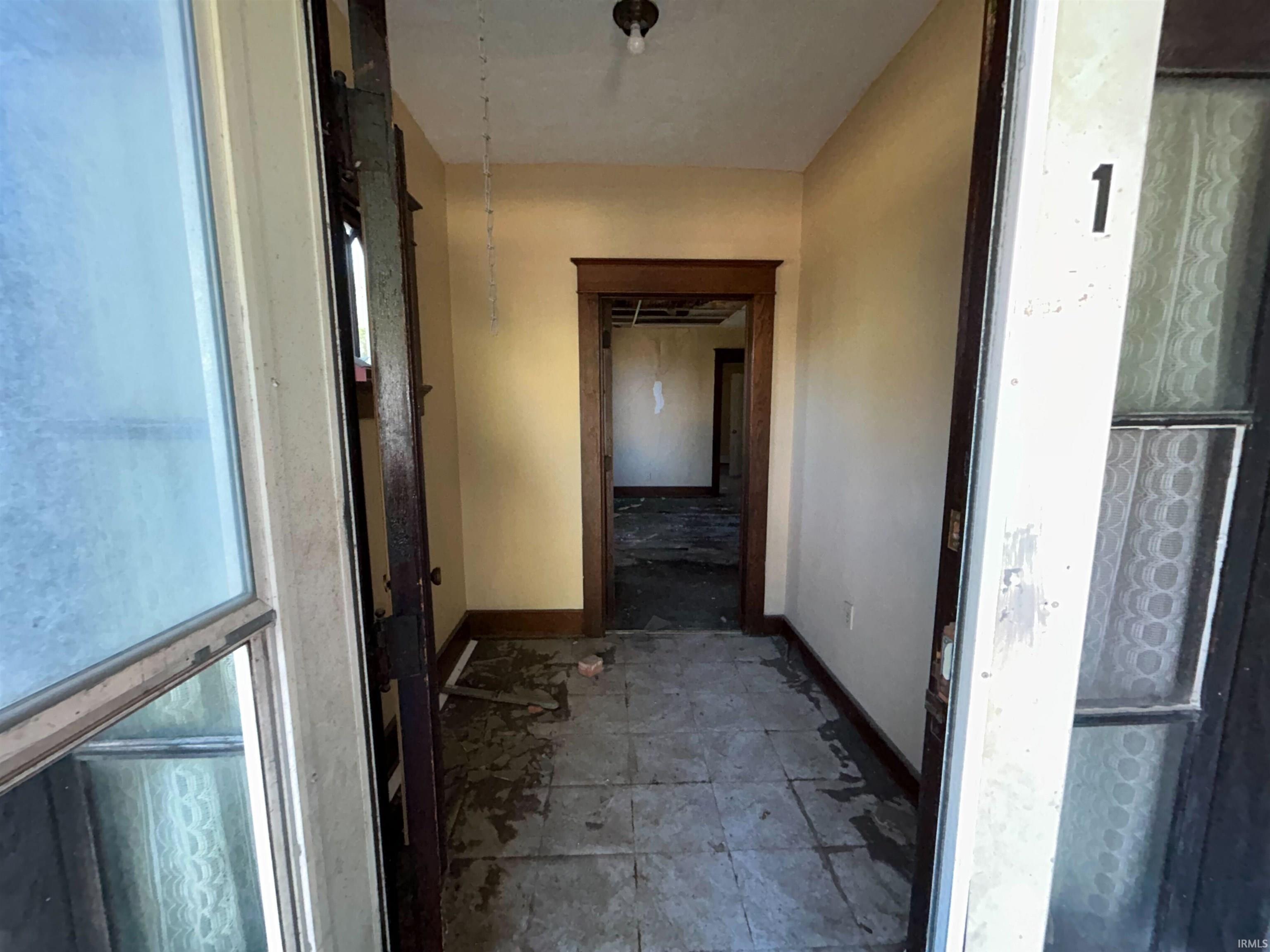 Photo 8 of 2443 Oliver Street