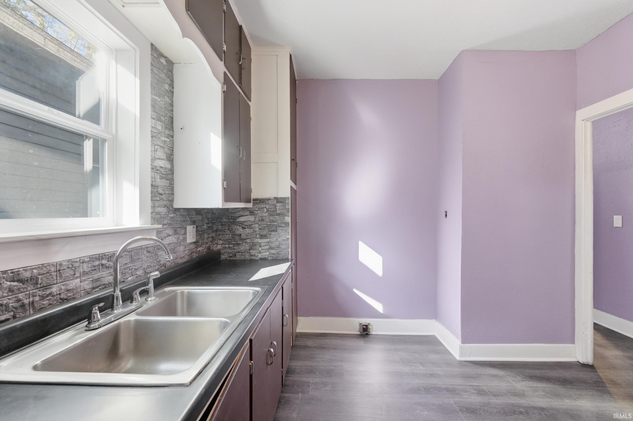 Photo 5 of 4403 Warsaw Street