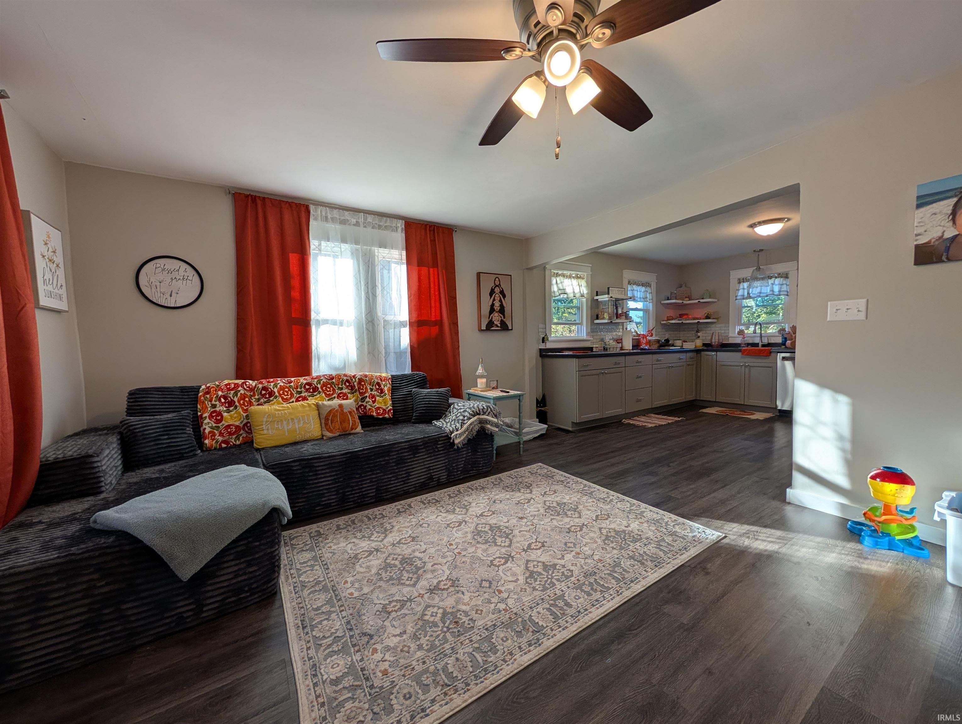 Homes for sale in Vincennes, IN | 1317 Weed Ln, Vincennes, IN 47591 | MLS# 202541844