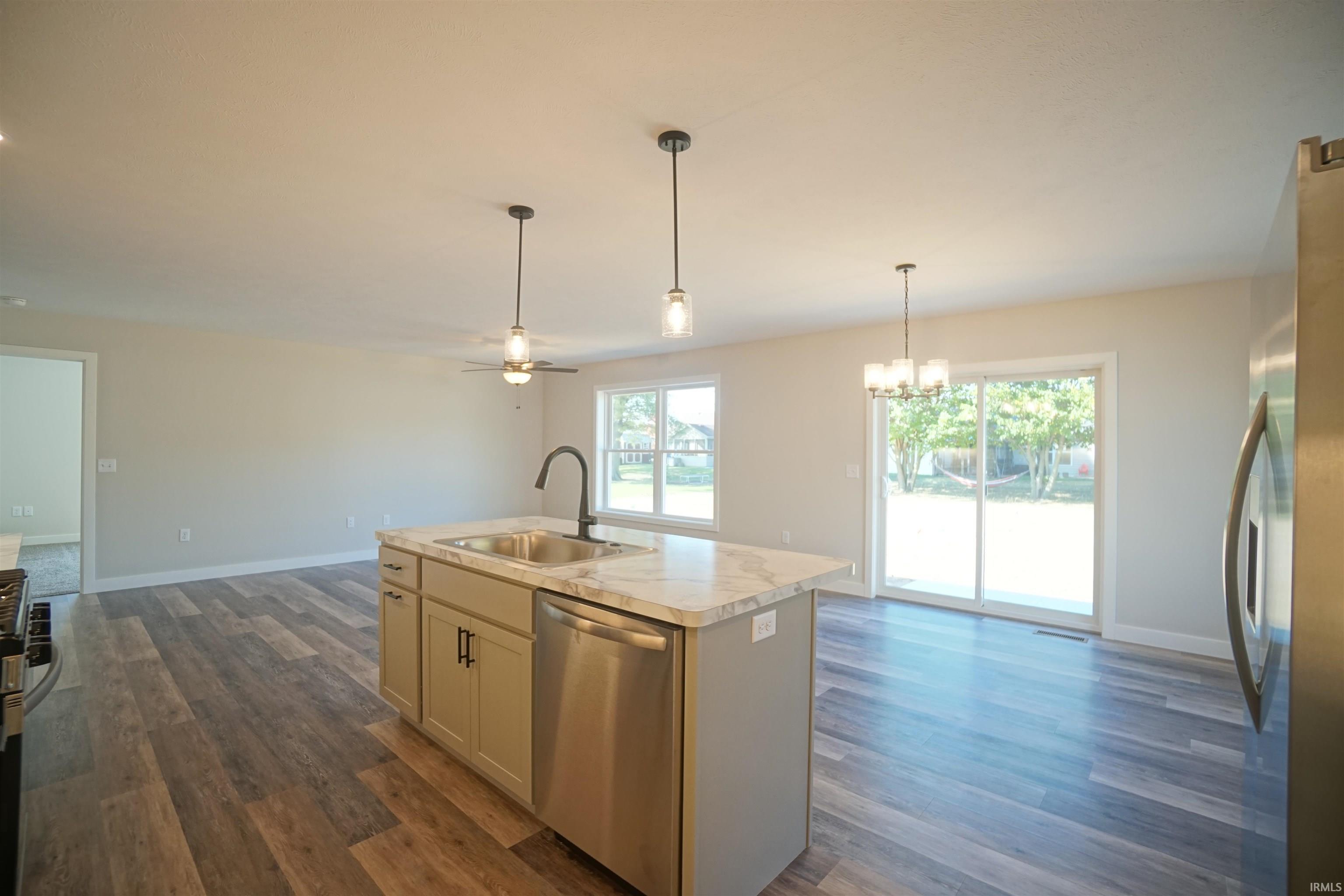 Photo 3 of 535 N Eastfield Circle