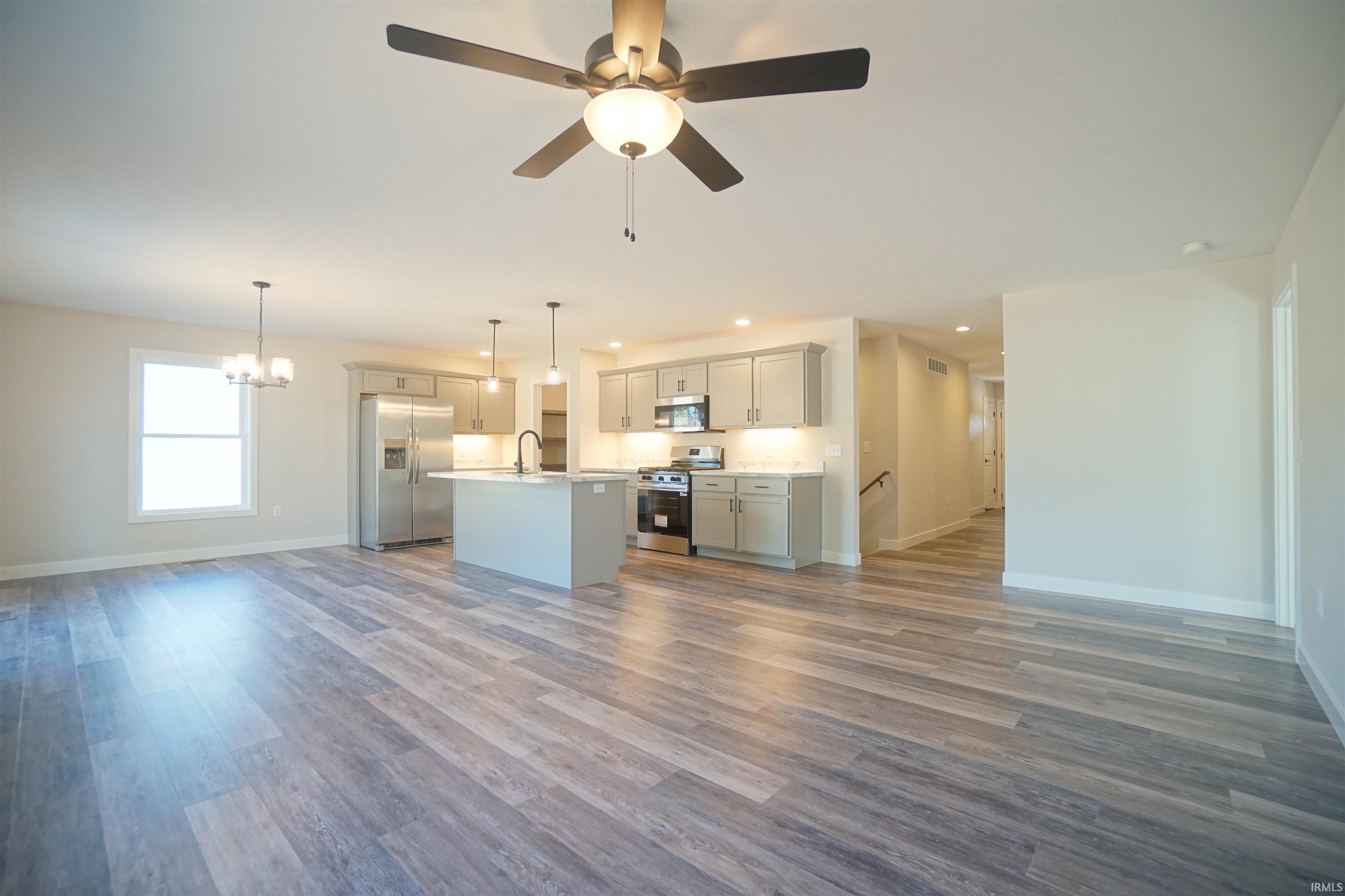 Photo 5 of 535 N Eastfield Circle