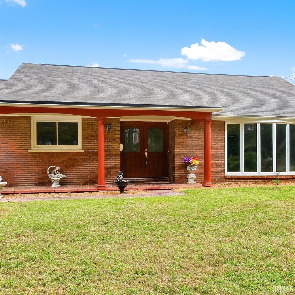 Homes for sale in Newburgh, IN | 210 E Main St, Newburgh, IN 47630 | MLS# 202541852