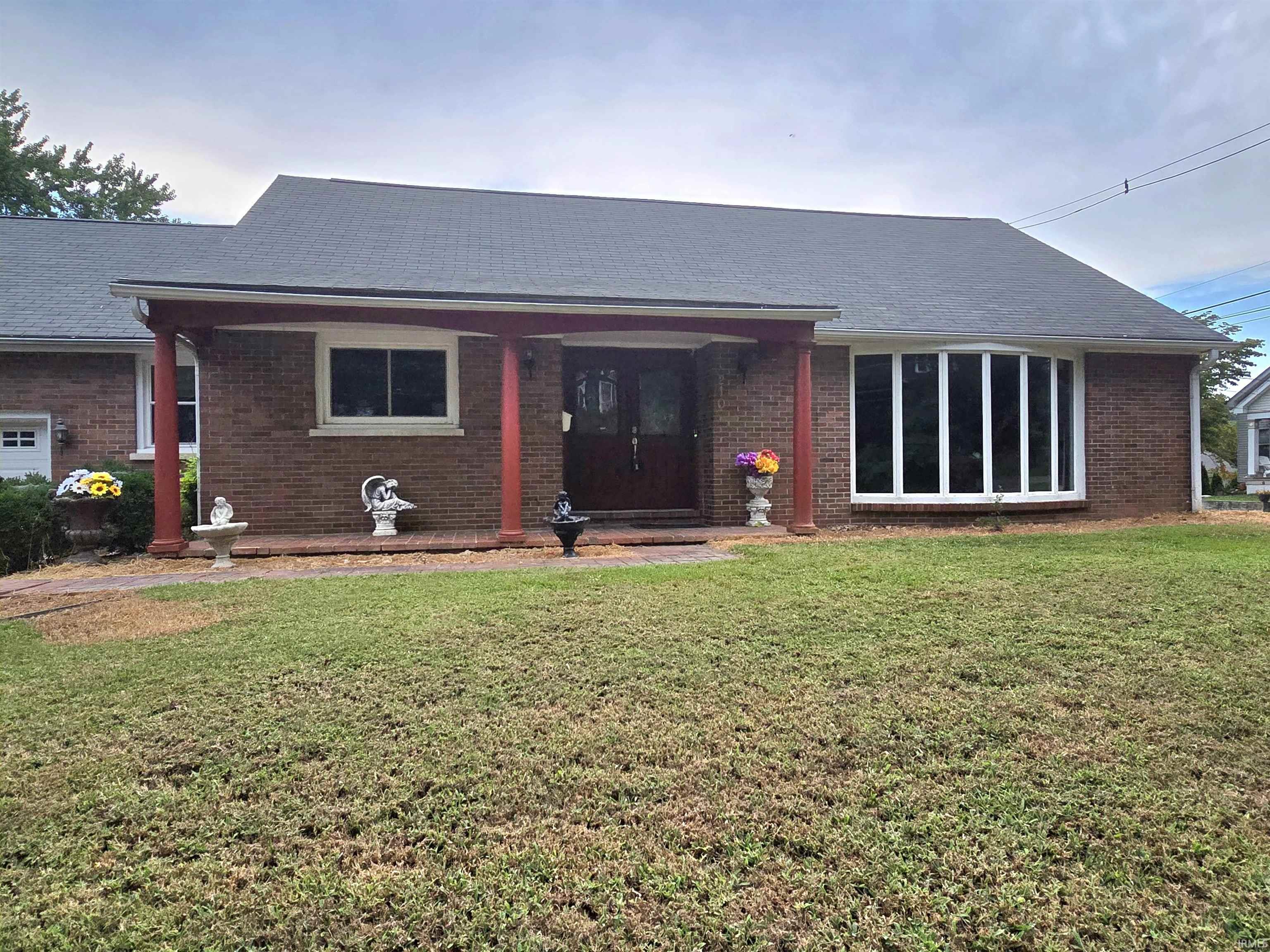 Homes for sale in Newburgh, IN | 210 E Main St, Newburgh, IN 47630 | MLS# 202541852