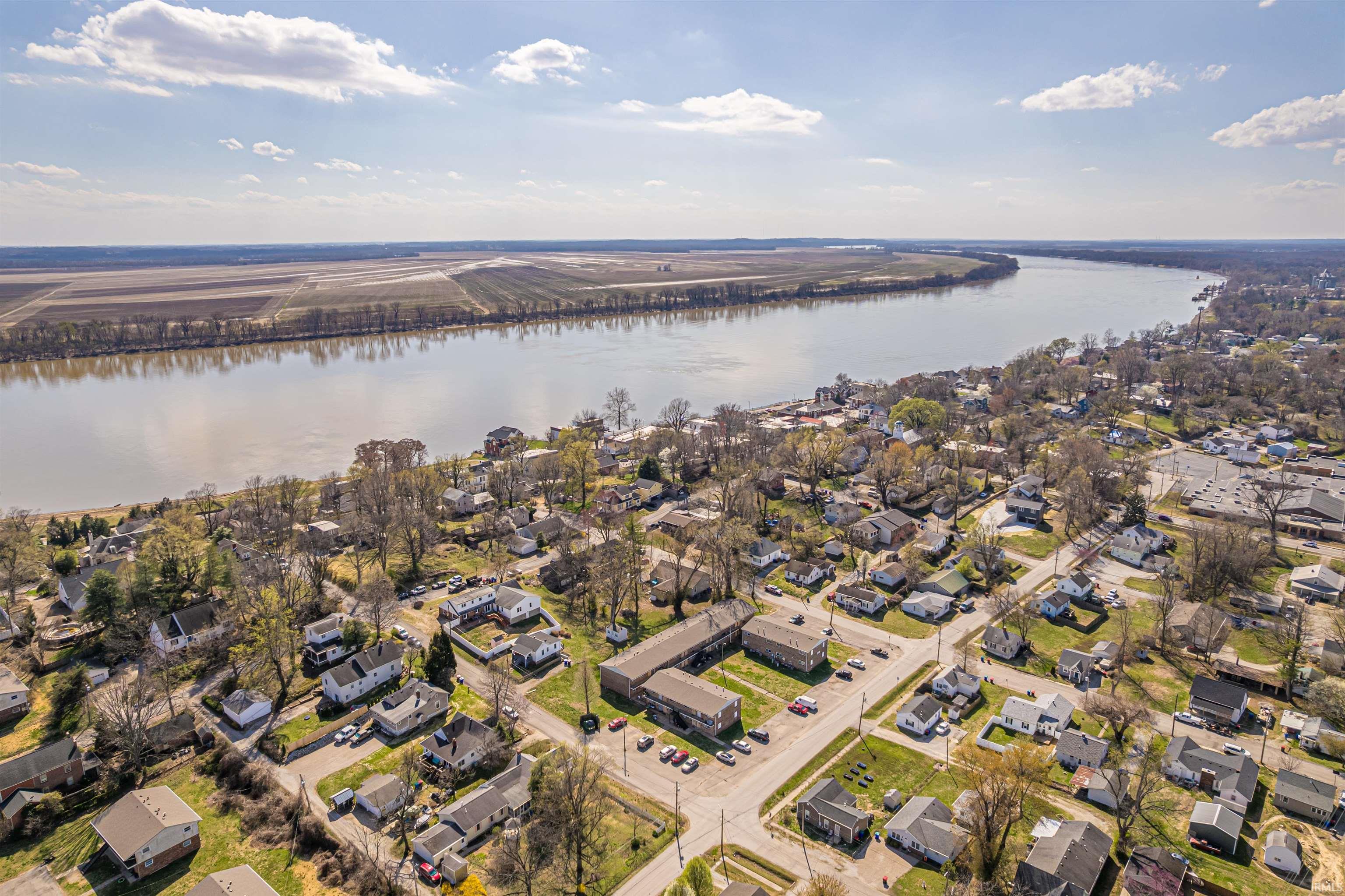 Homes for sale in Newburgh, IN | 210 E Main St, Newburgh, IN 47630 | MLS# 202541852