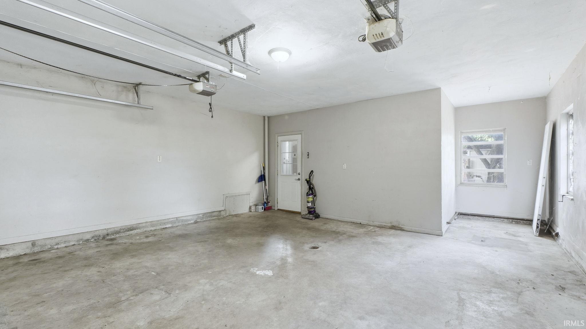 Photo 34 of 14505 Coldwater Road