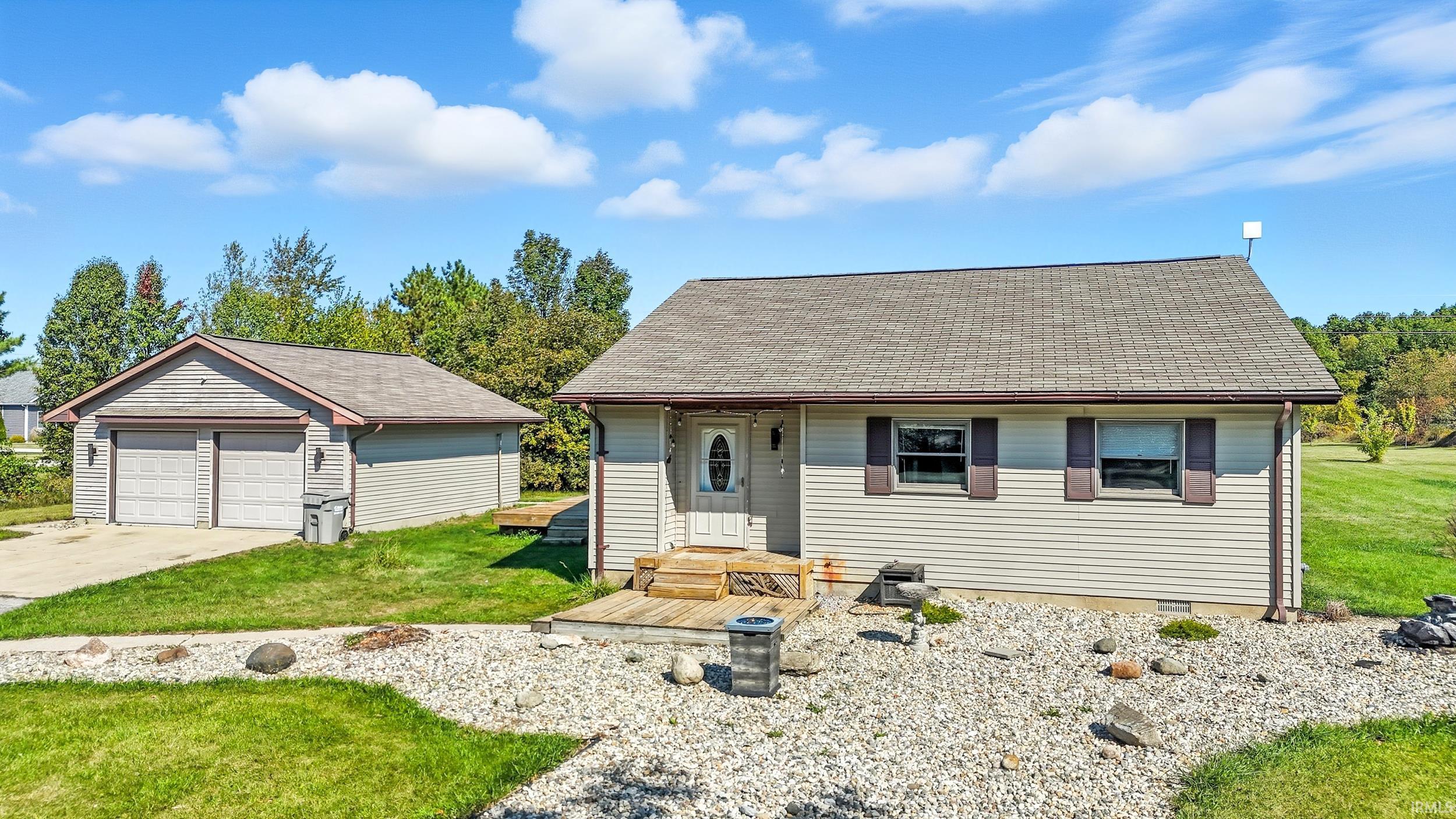 Homes for sale in Columbia City, IN | 745 E 400 S Rd, Columbia City, IN 46725 | MLS# 202541875