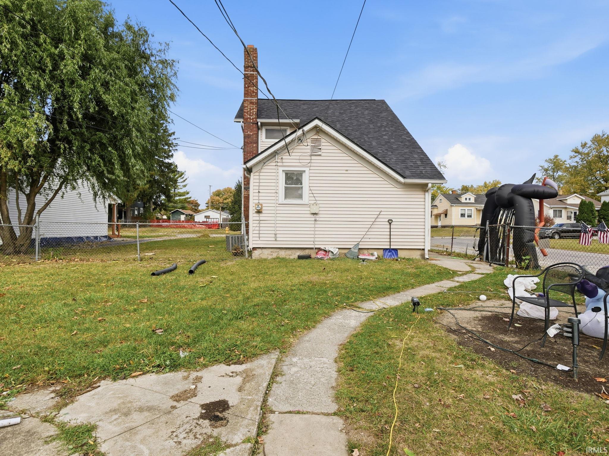 Photo 14 of 1901 Sinclair Street