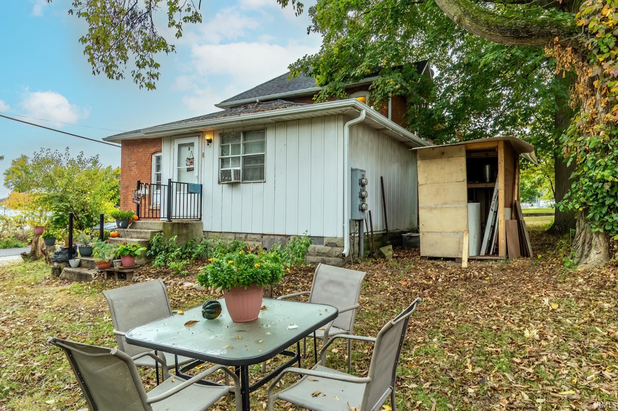 Homes for sale in Syracuse, IN | 804 N Harrison St, Syracuse, IN 46567 | MLS# 202541896