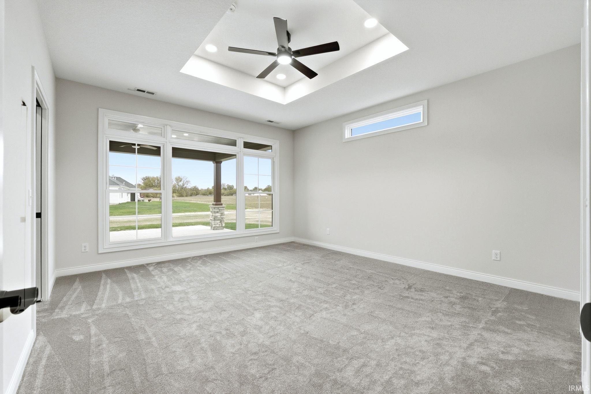 Photo 11 of 2213 Golfview Drive