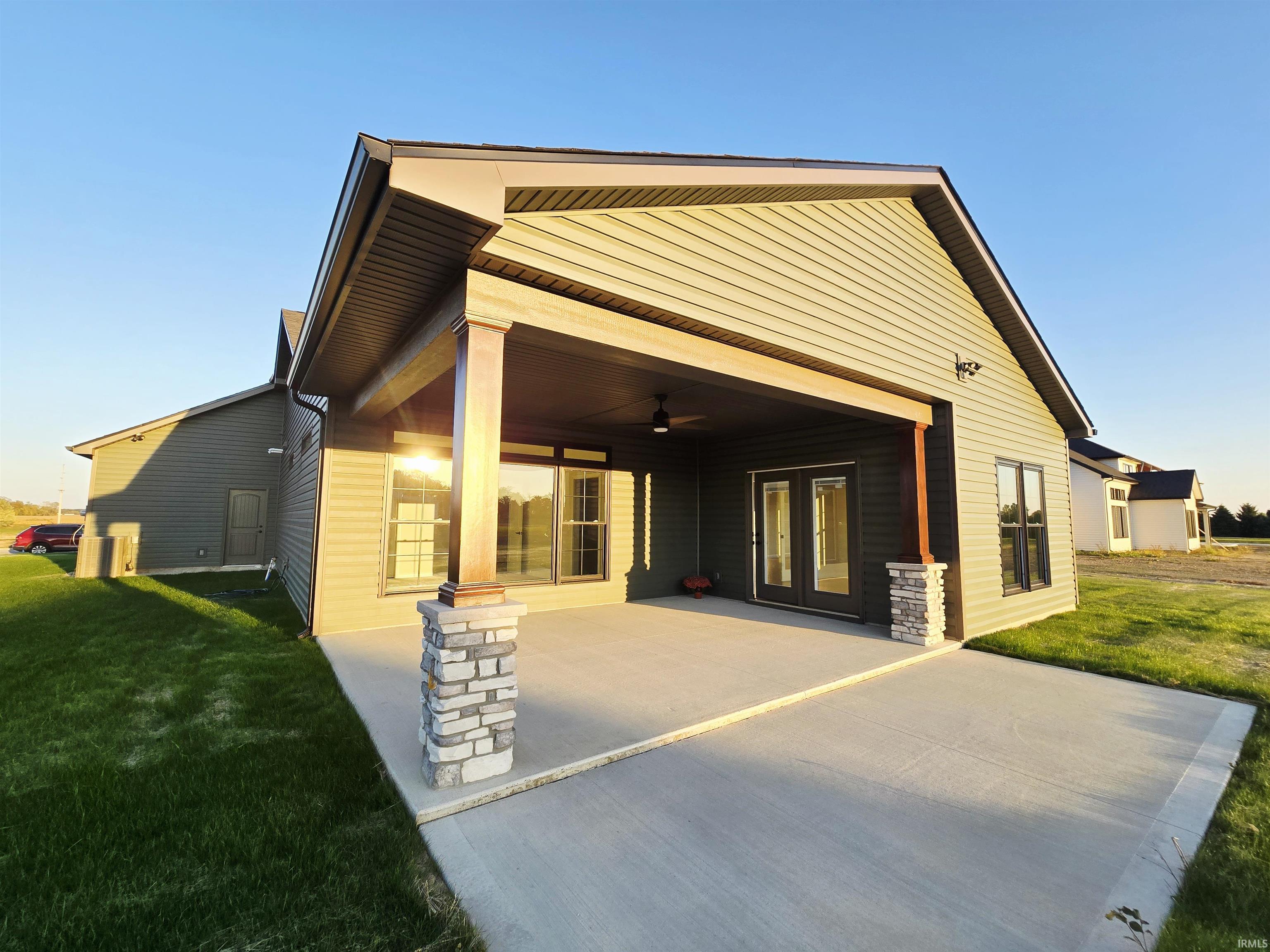 Photo 23 of 2213 Golfview Drive