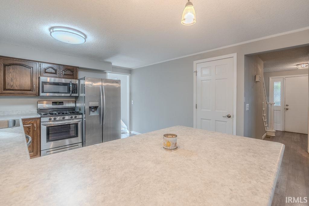 Photo 10 of 6334 Bennington Drive