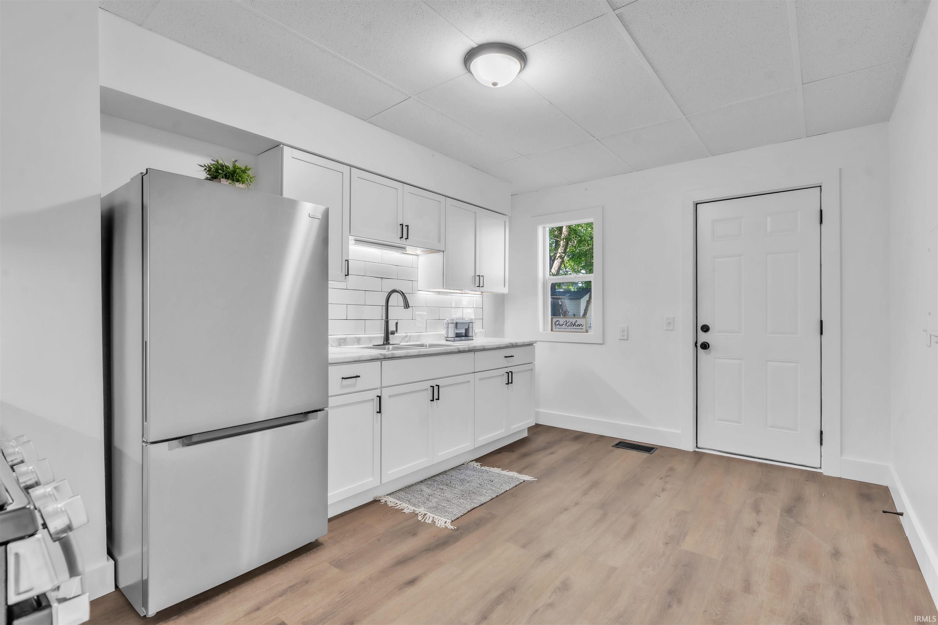 Photo 11 of 104 S Cowen Street