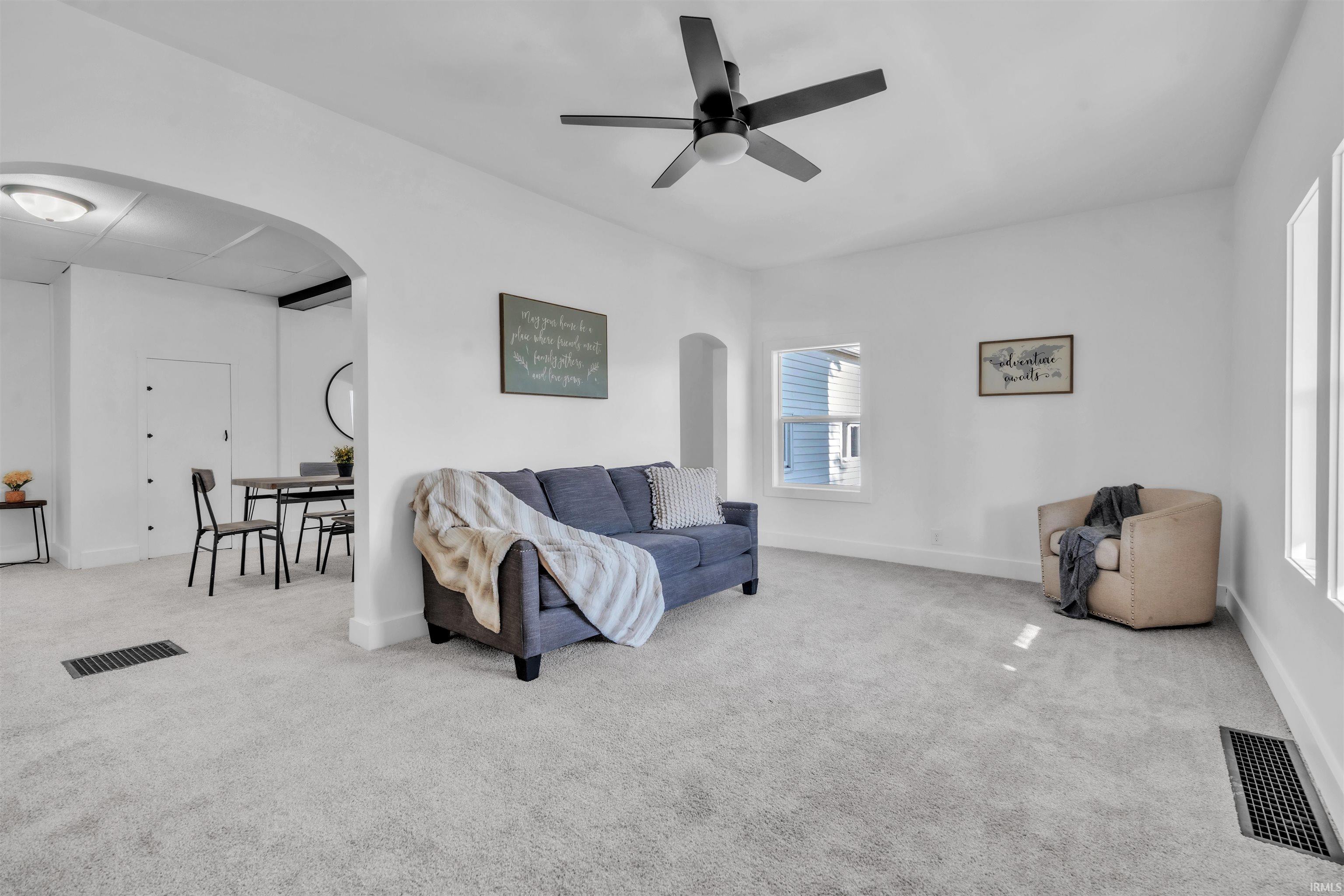 Photo 2 of 104 S Cowen Street