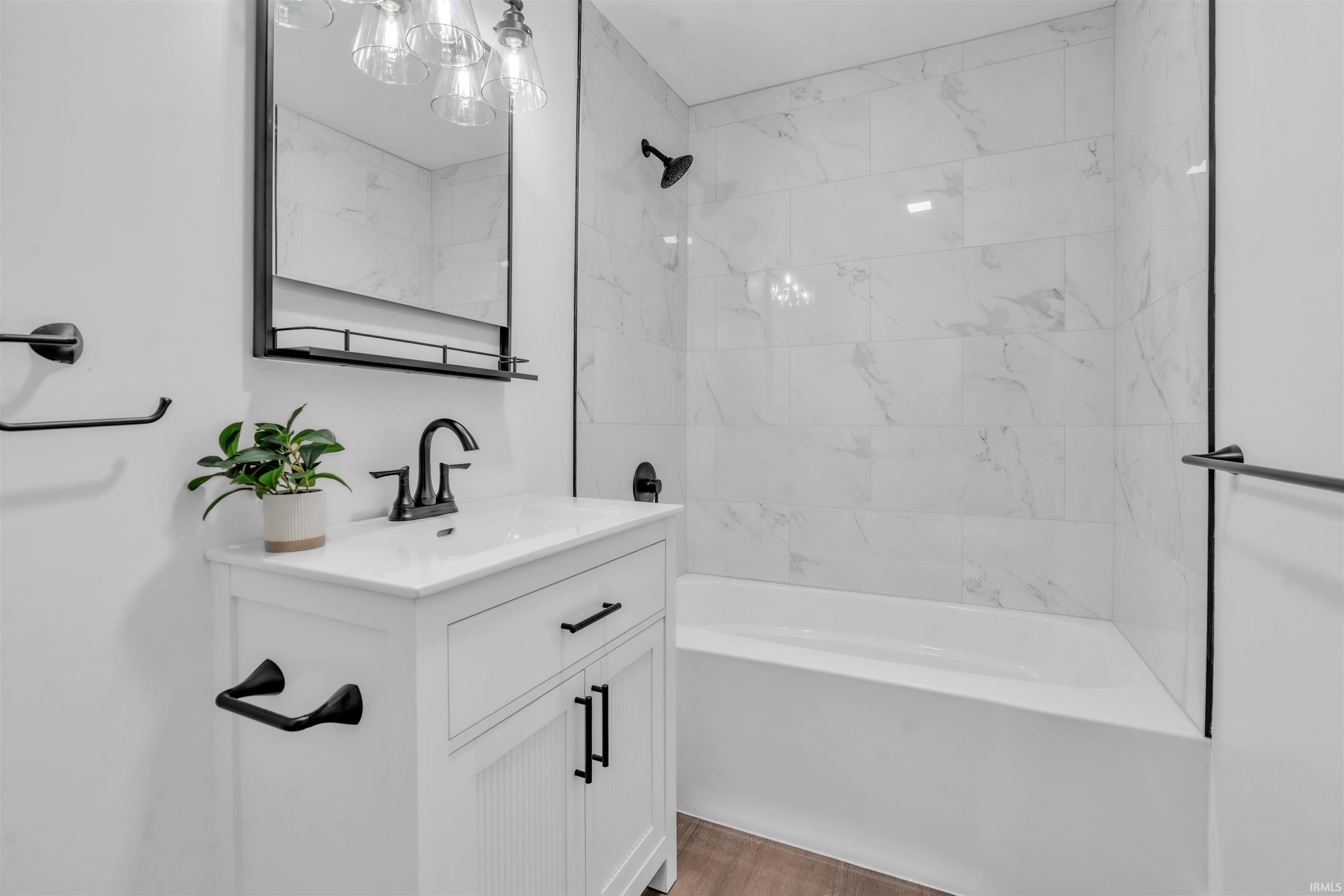 Photo 20 of 104 S Cowen Street