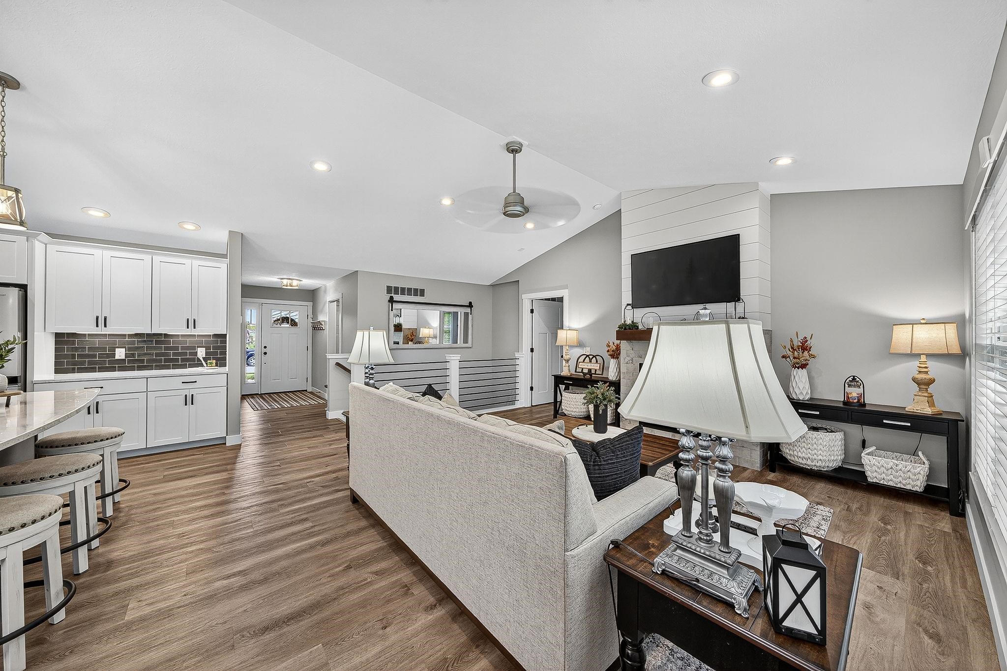 Photo 7 of 2436 E Timberstone Drive