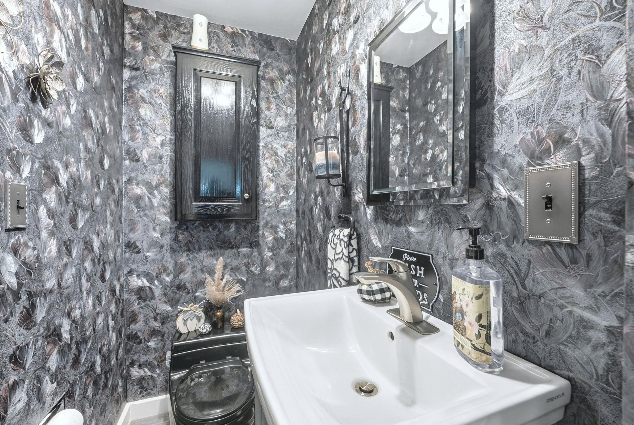 Photo 19 of 104 N Calhoun Street