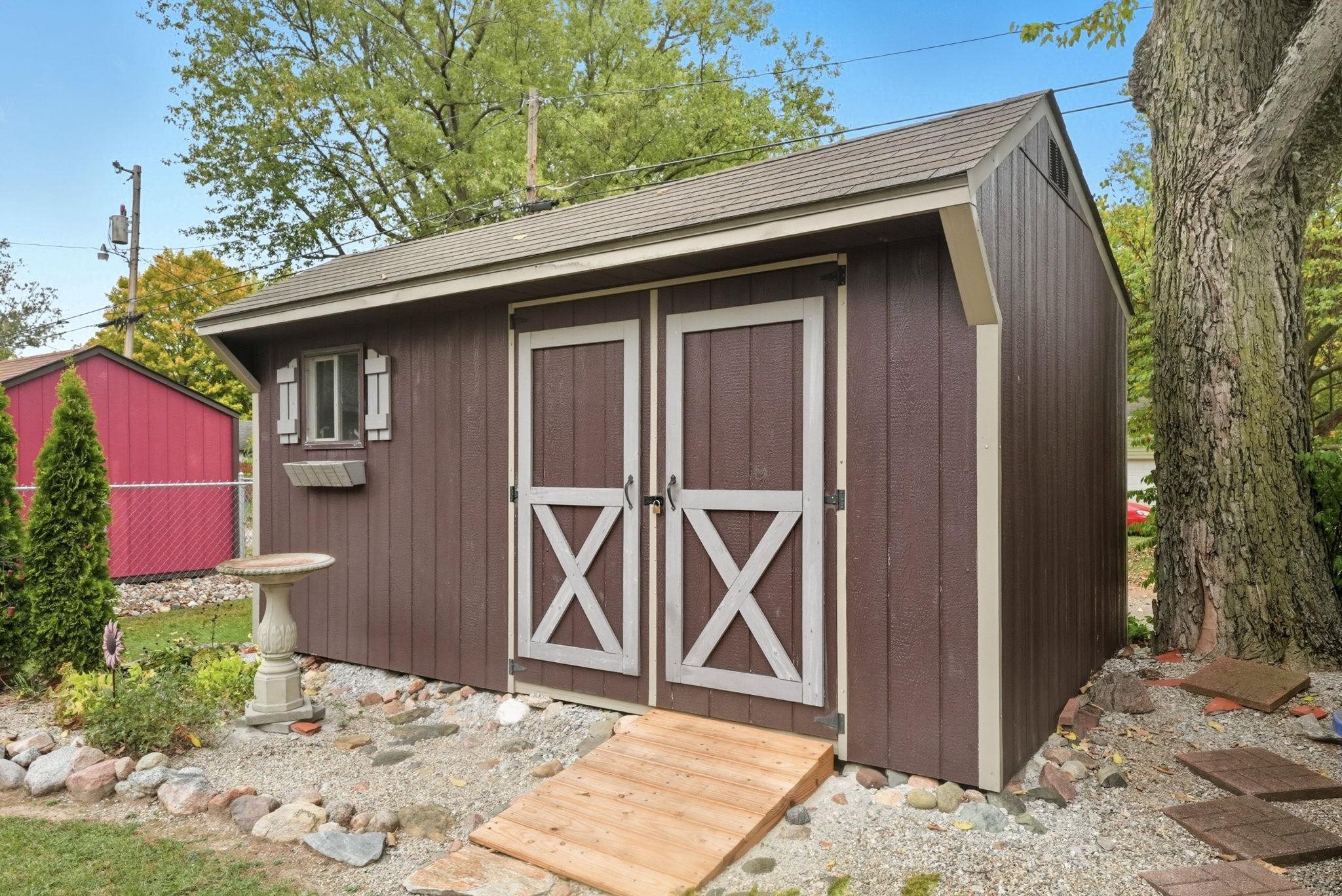 Photo 29 of 104 N Calhoun Street