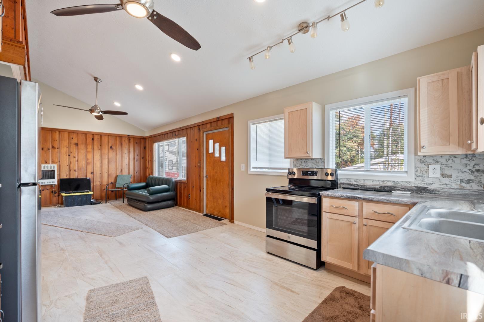 Photo 17 of 8727 S Hill Drive