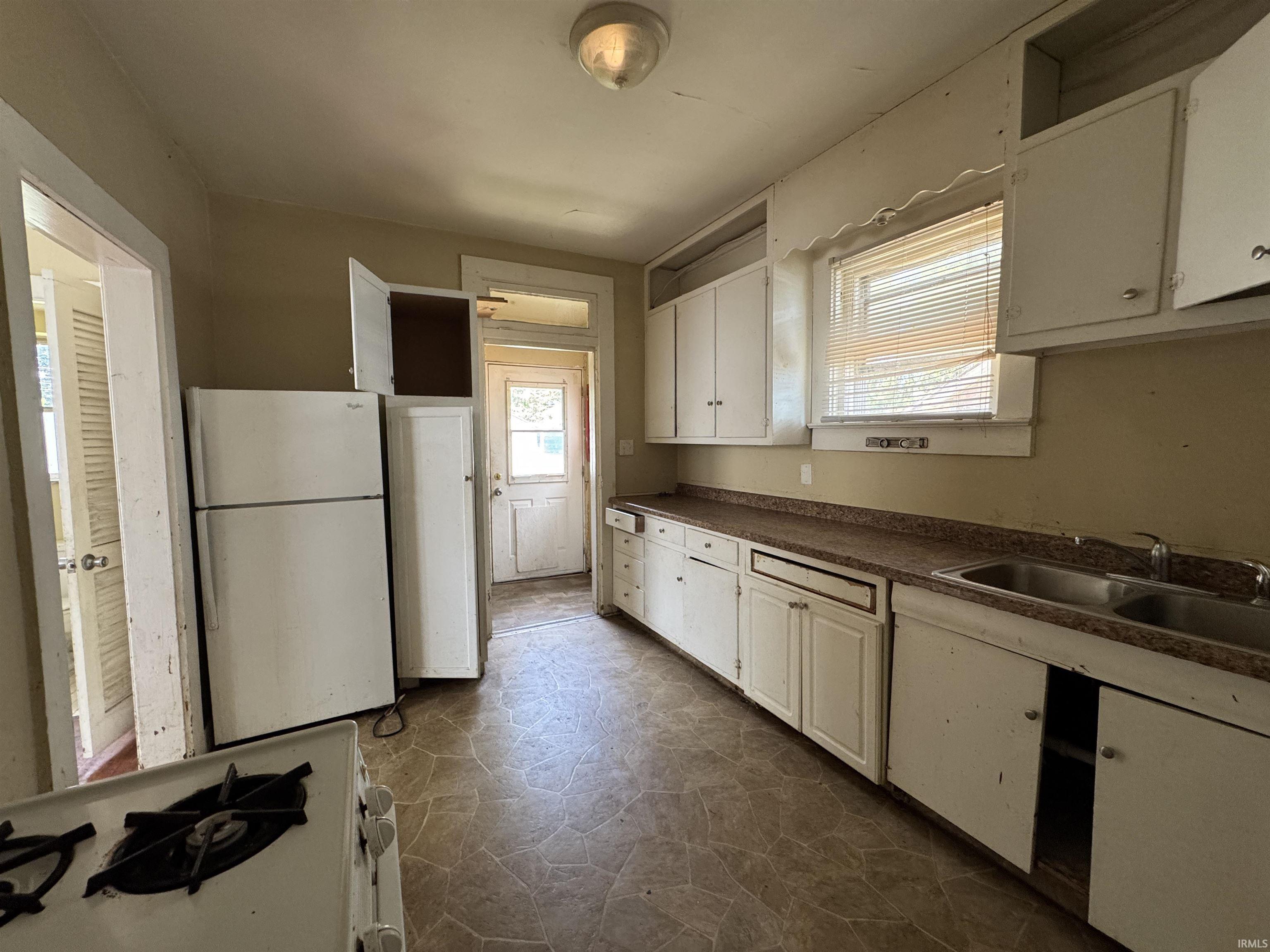 Photo 6 of 3722 S Harrison Street