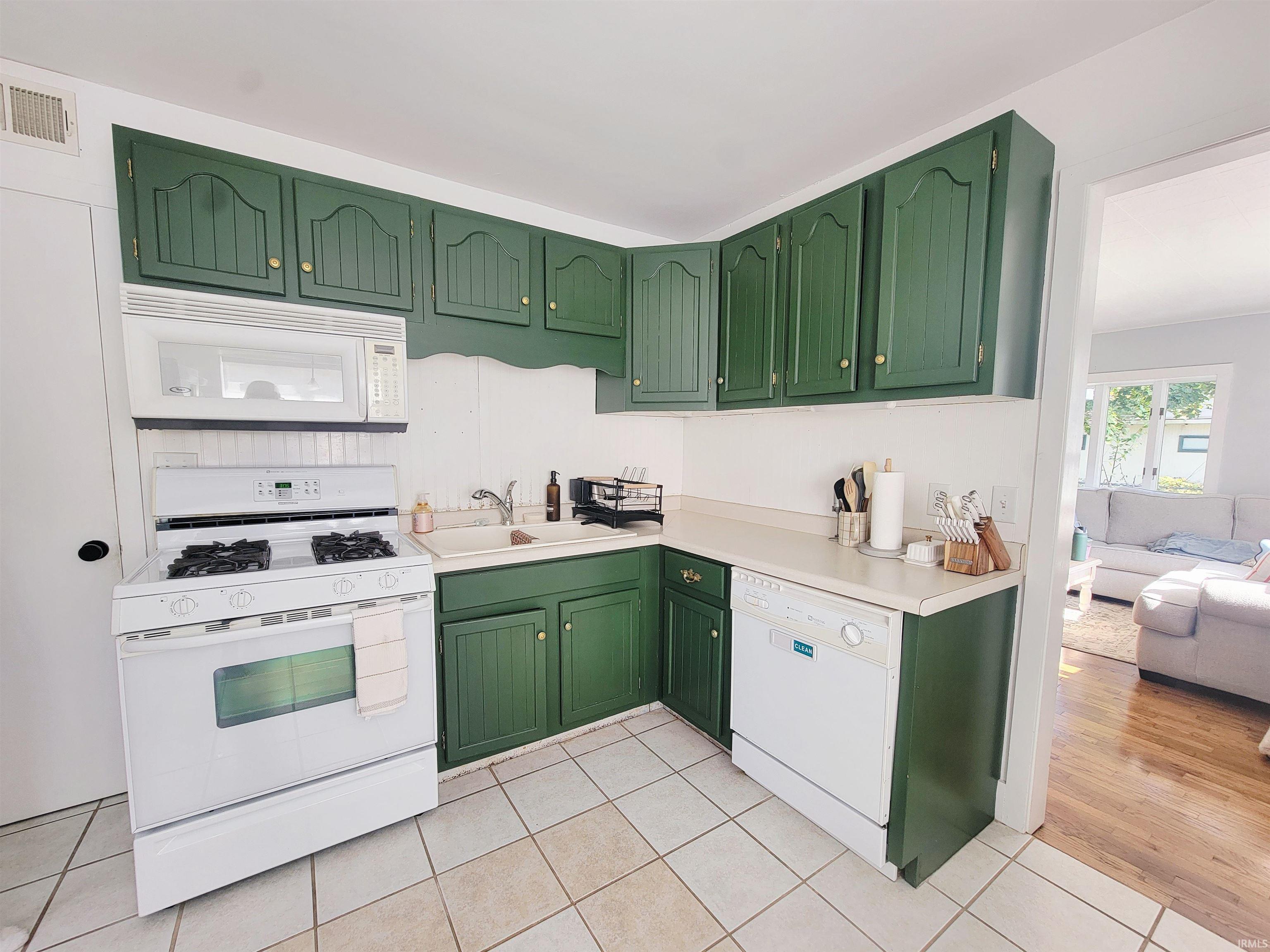 Photo 7 of 1205 E Reynolds Street