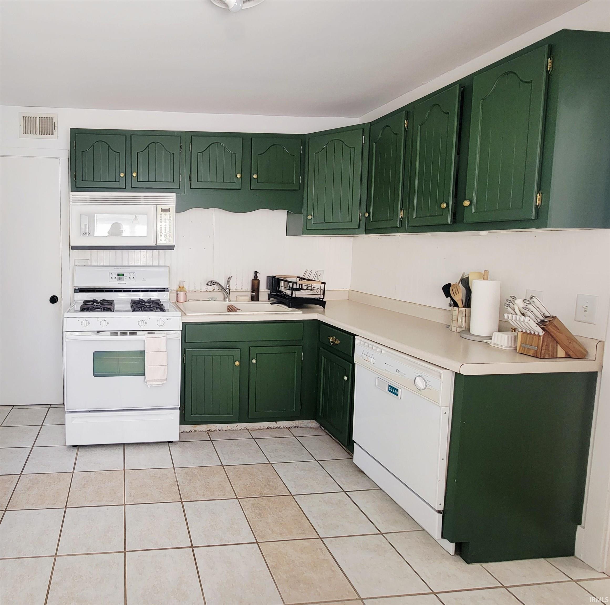 Photo 8 of 1205 E Reynolds Street