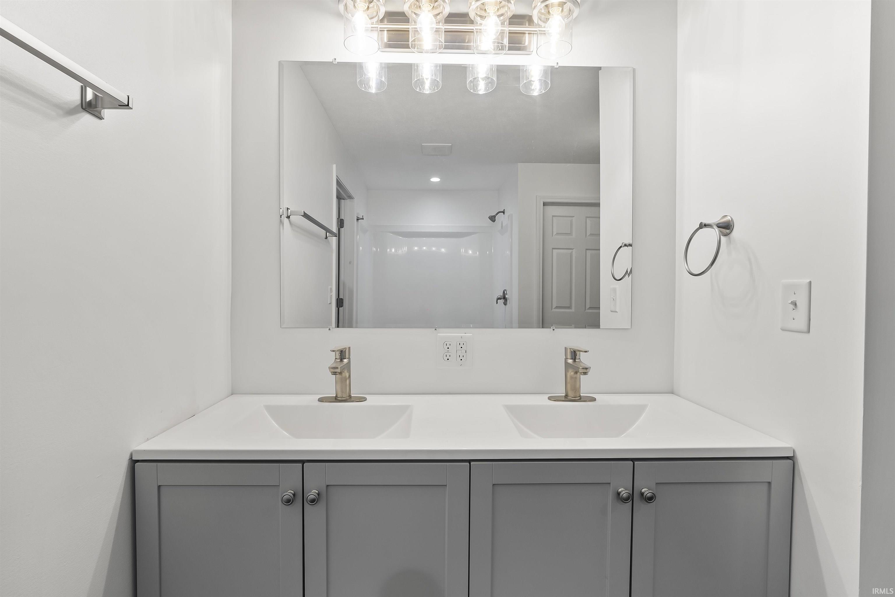 Photo 29 of 1038 W 200 S