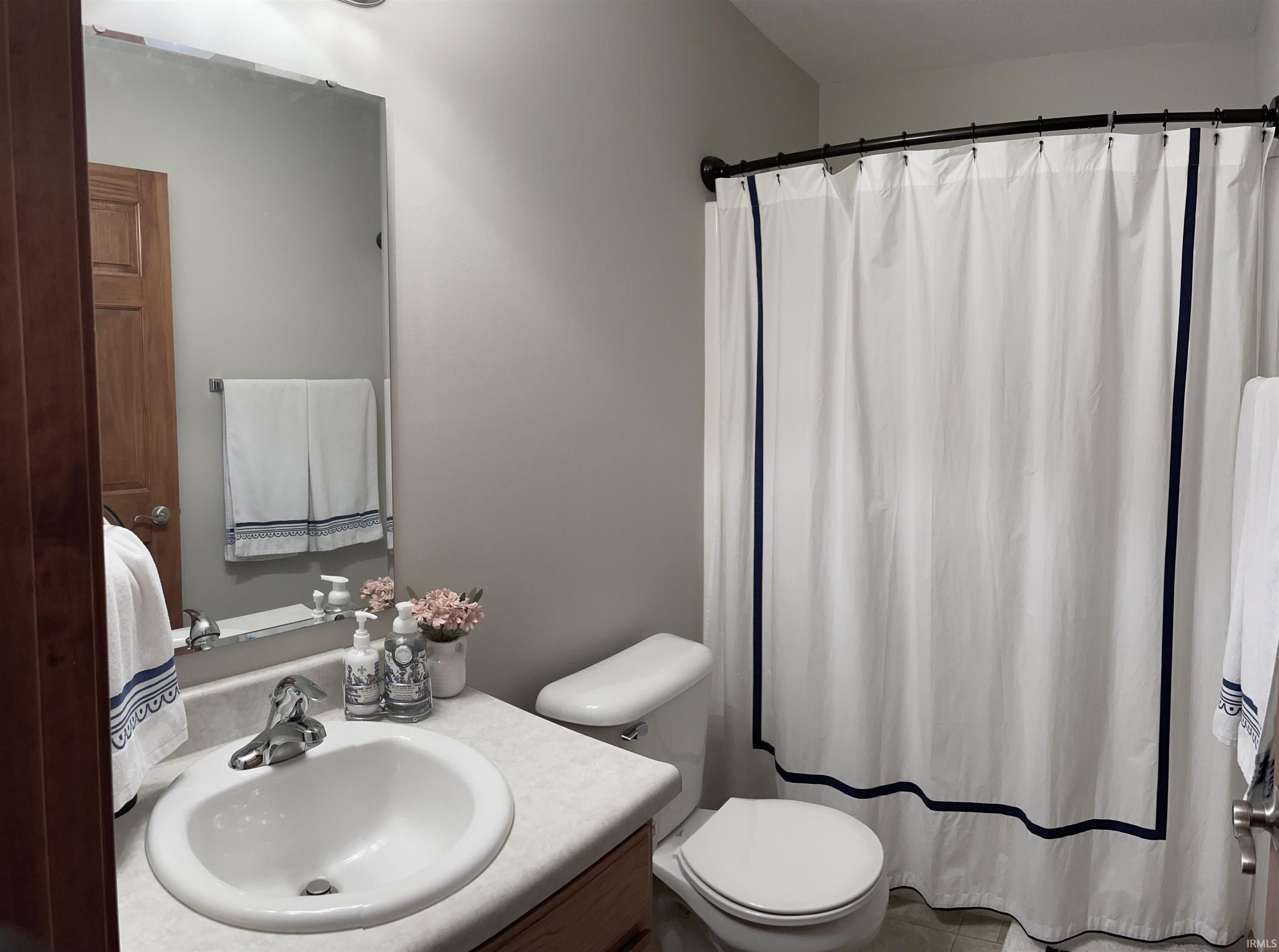 Photo 15 of 230 Broadmore Circle